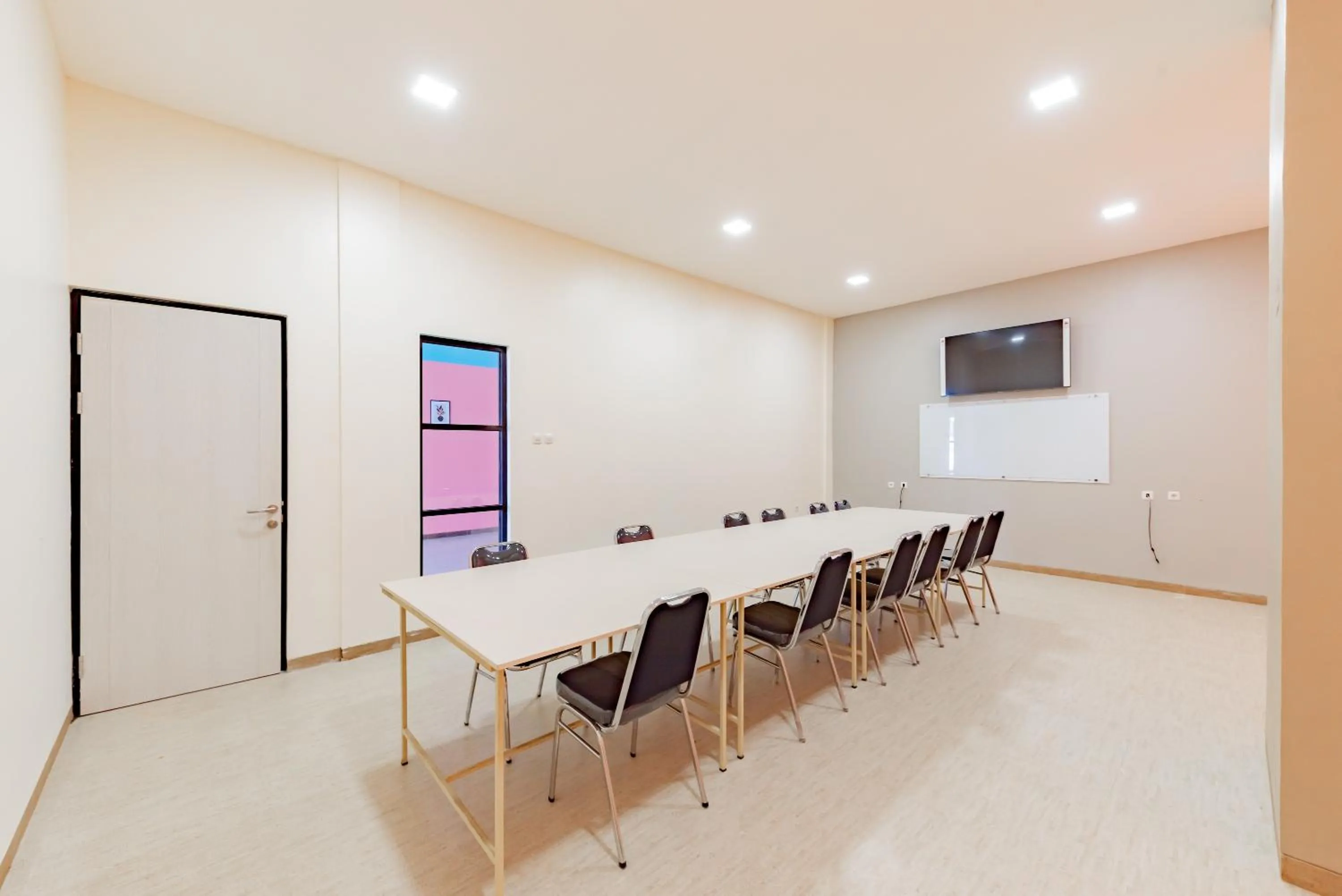 Meeting/conference room in Sans Hotel Berau Square