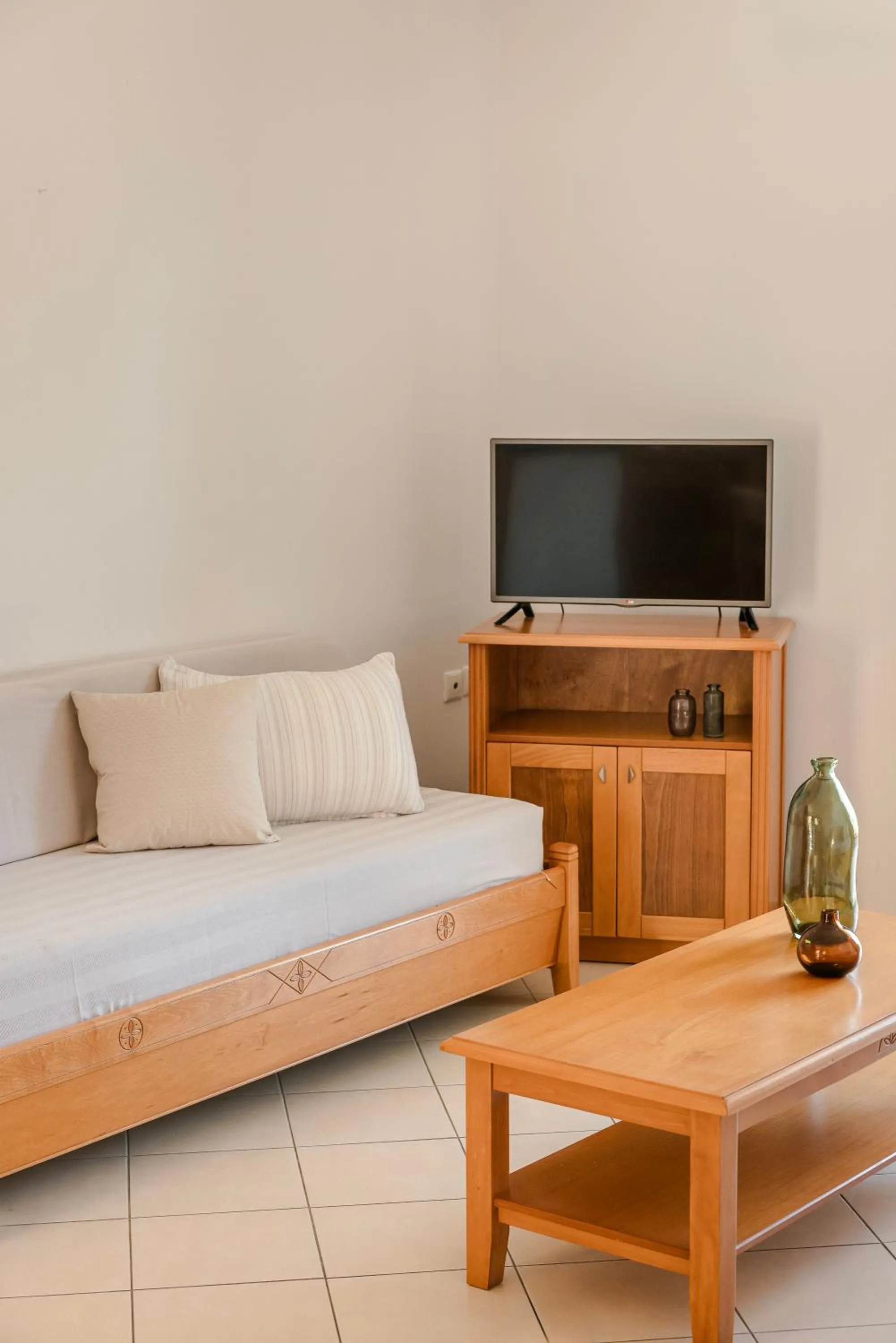 TV and multimedia in Century Resort