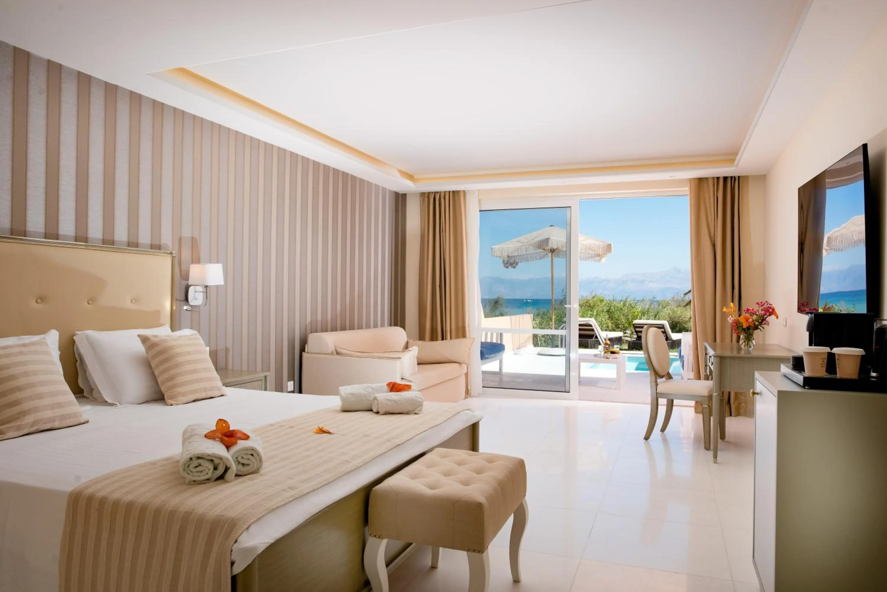 Suite with Private Pool in Ibiscus Corfu Hotel