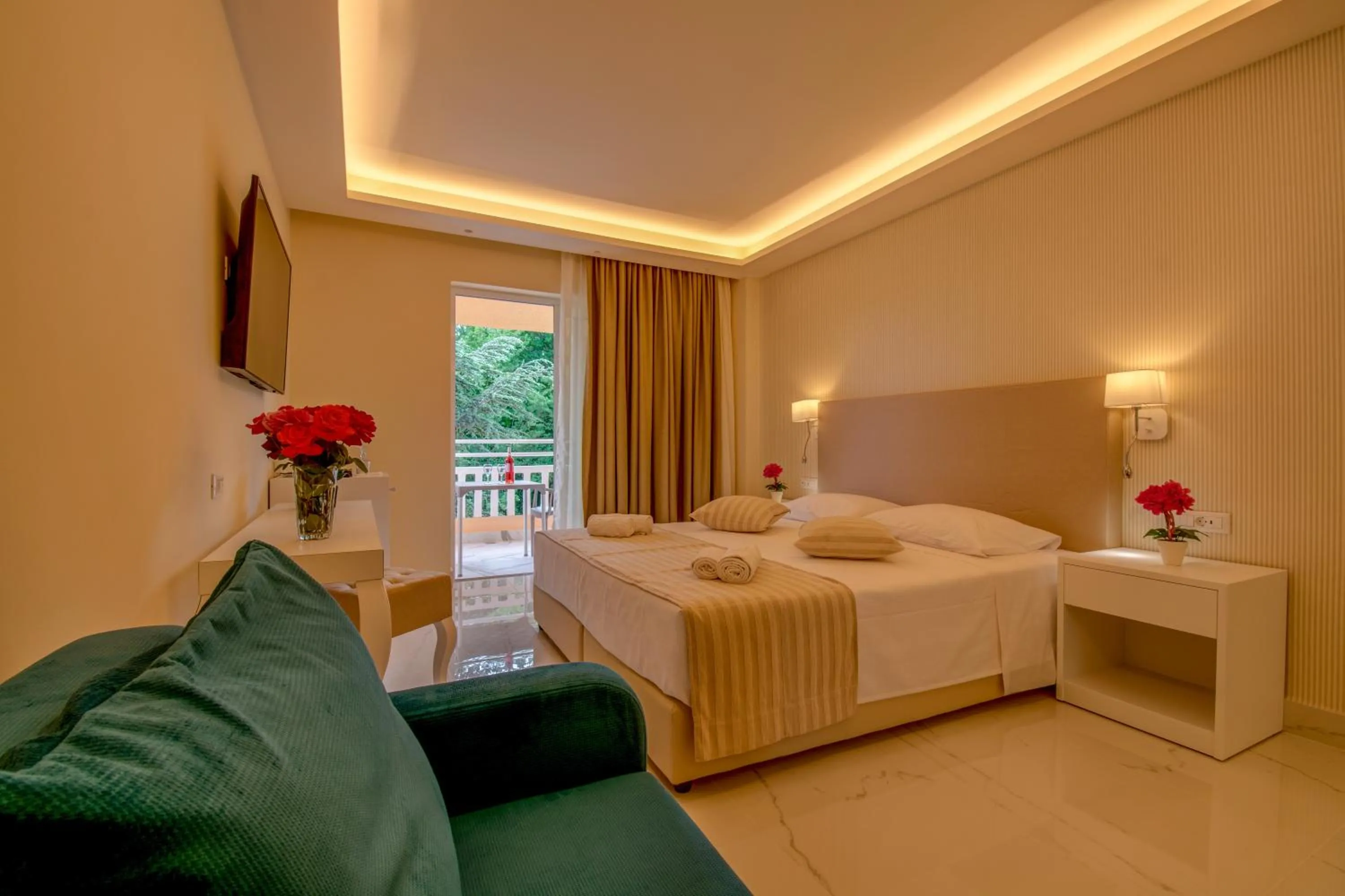 Double Room with Balcony and Sea View in Ibiscus Corfu Hotel