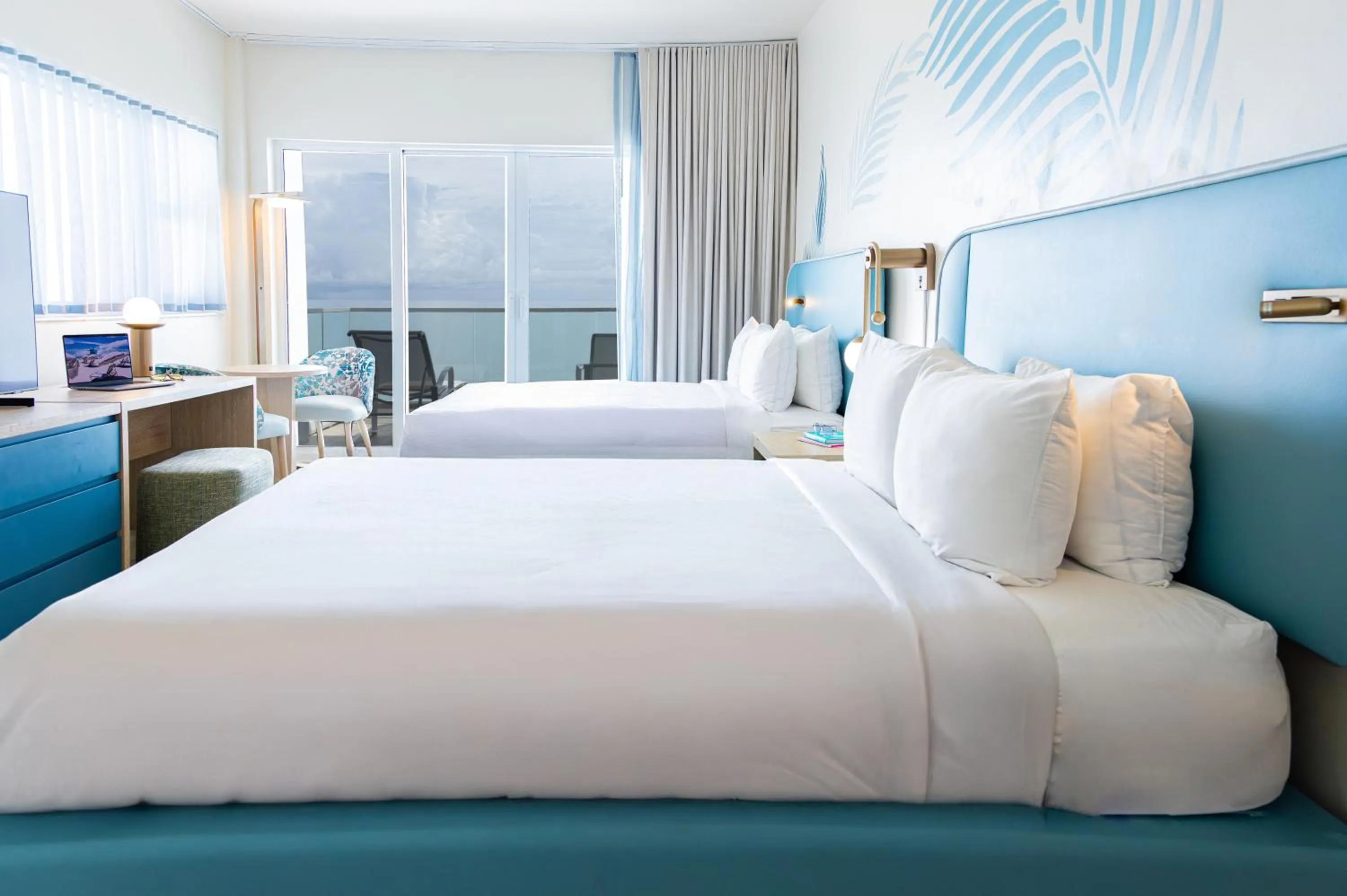 Bed in Sherry Frontenac Oceanfront