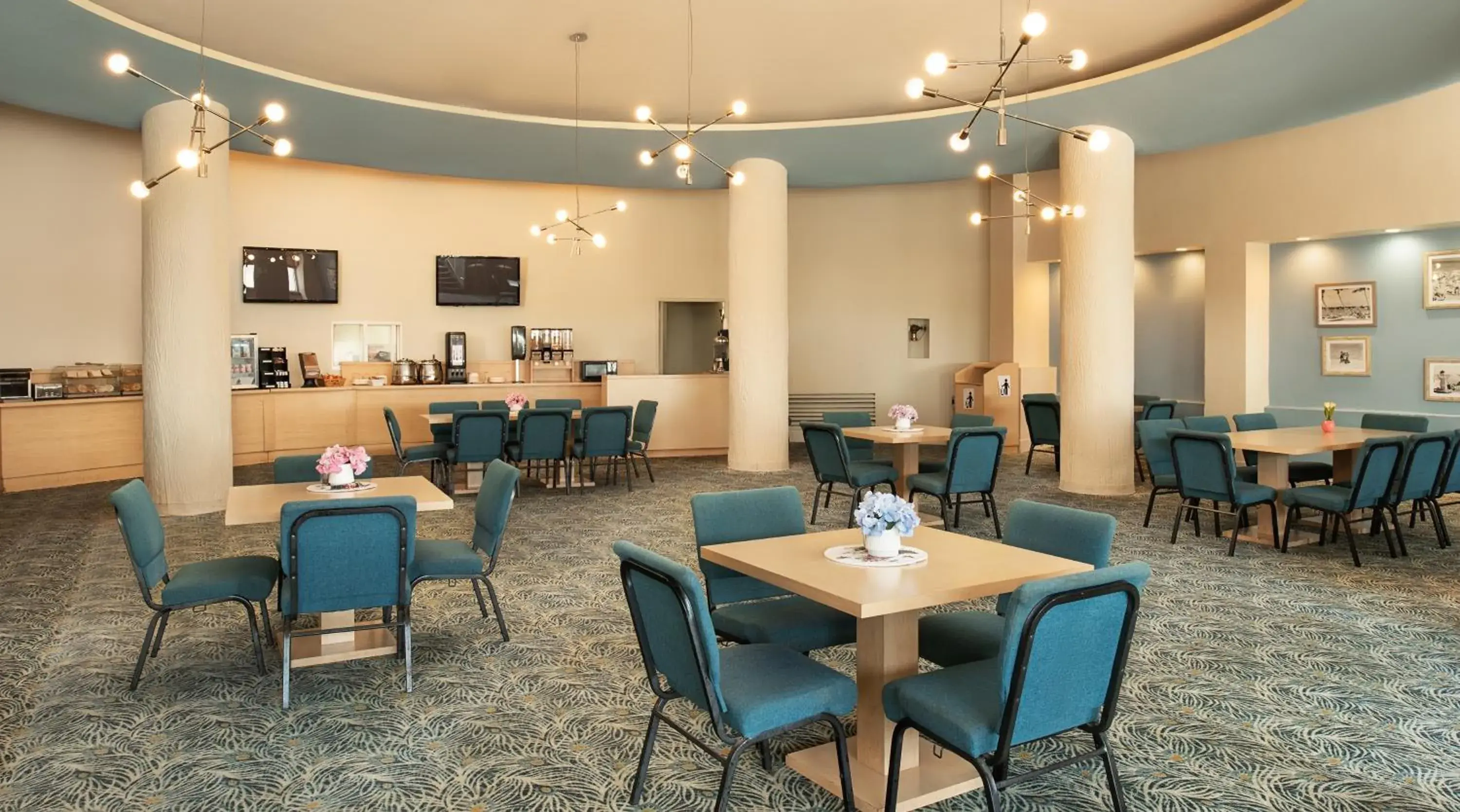 Restaurant/places to eat in Sherry Frontenac Oceanfront Restaurant/places to eat in Sherry Frontenac Oceanfront