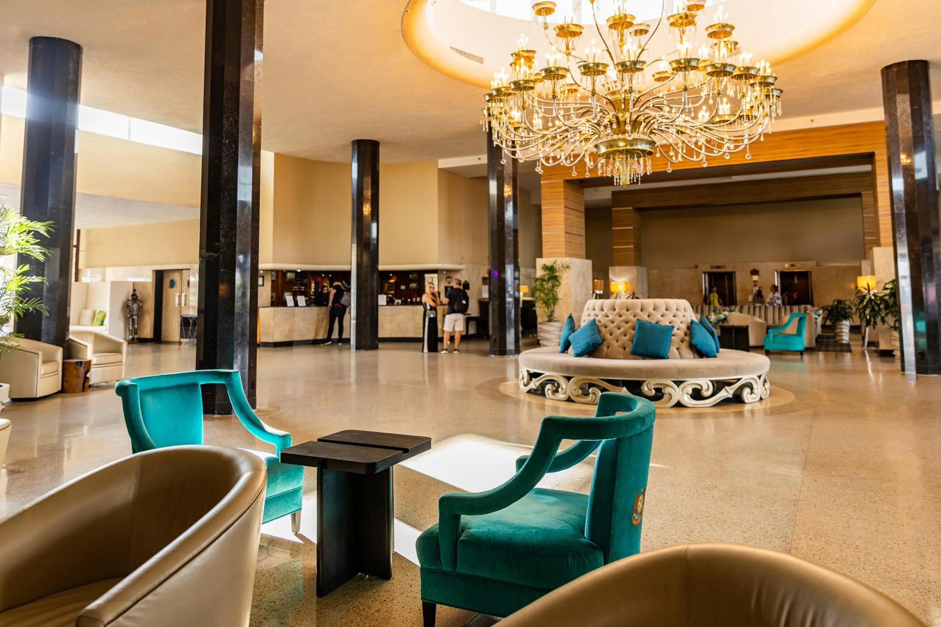 Lobby or reception in Sherry Frontenac Oceanfront