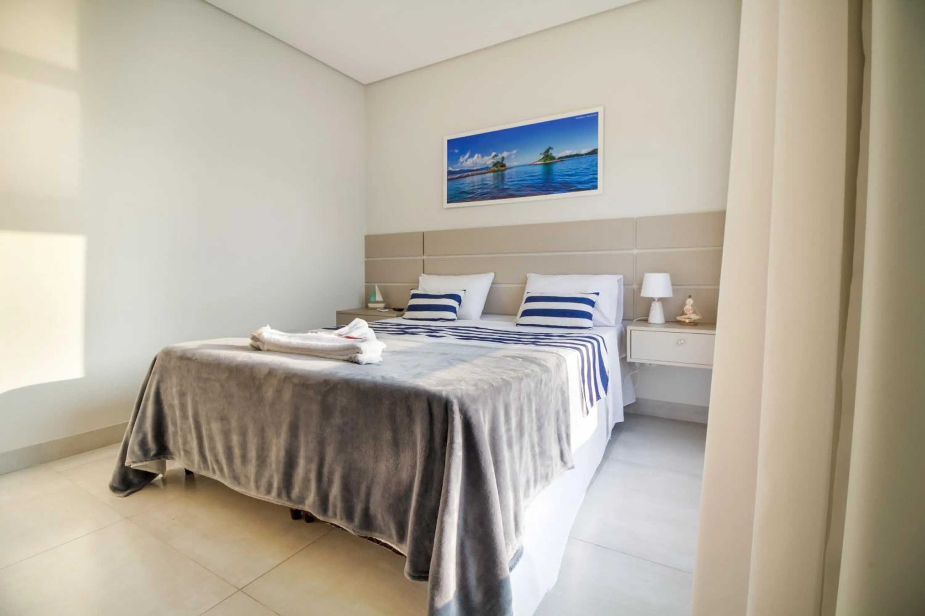 Bed in VELINN Pousada Angra Sunset