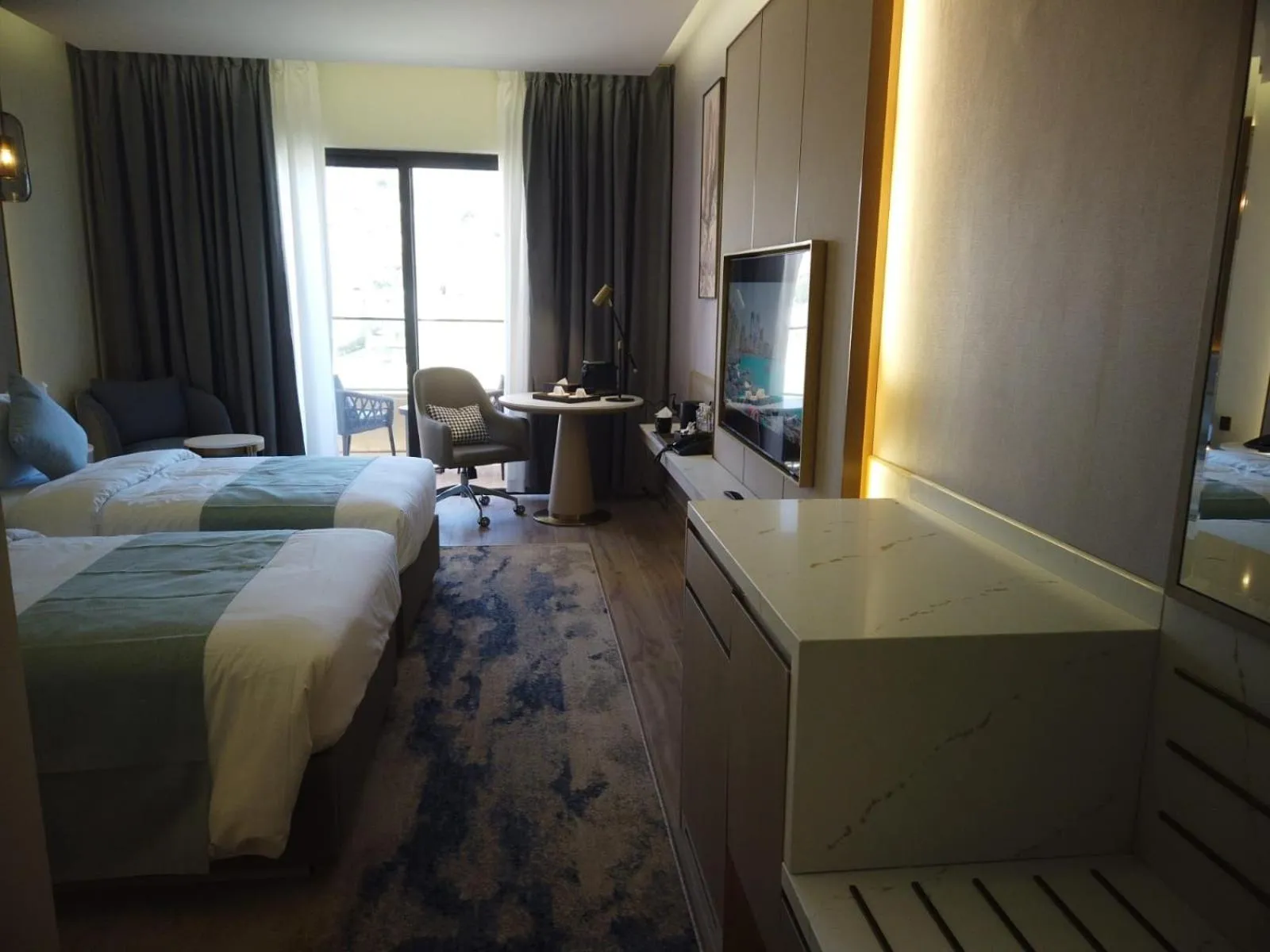 Bedroom, Bed in H Luxury Hotel