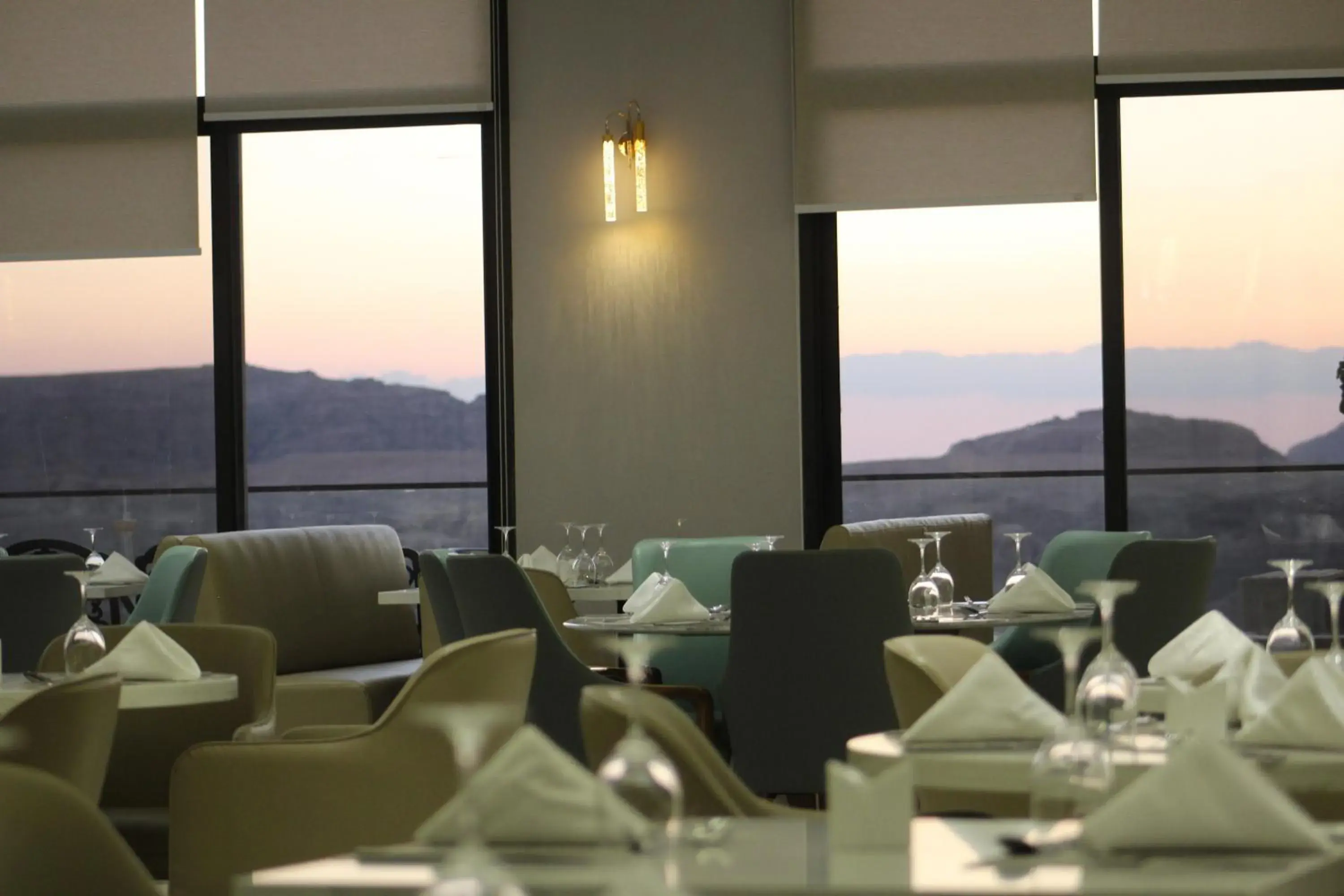 Restaurant/places to eat in H Luxury Hotel Restaurant/places to eat in H Luxury Hotel