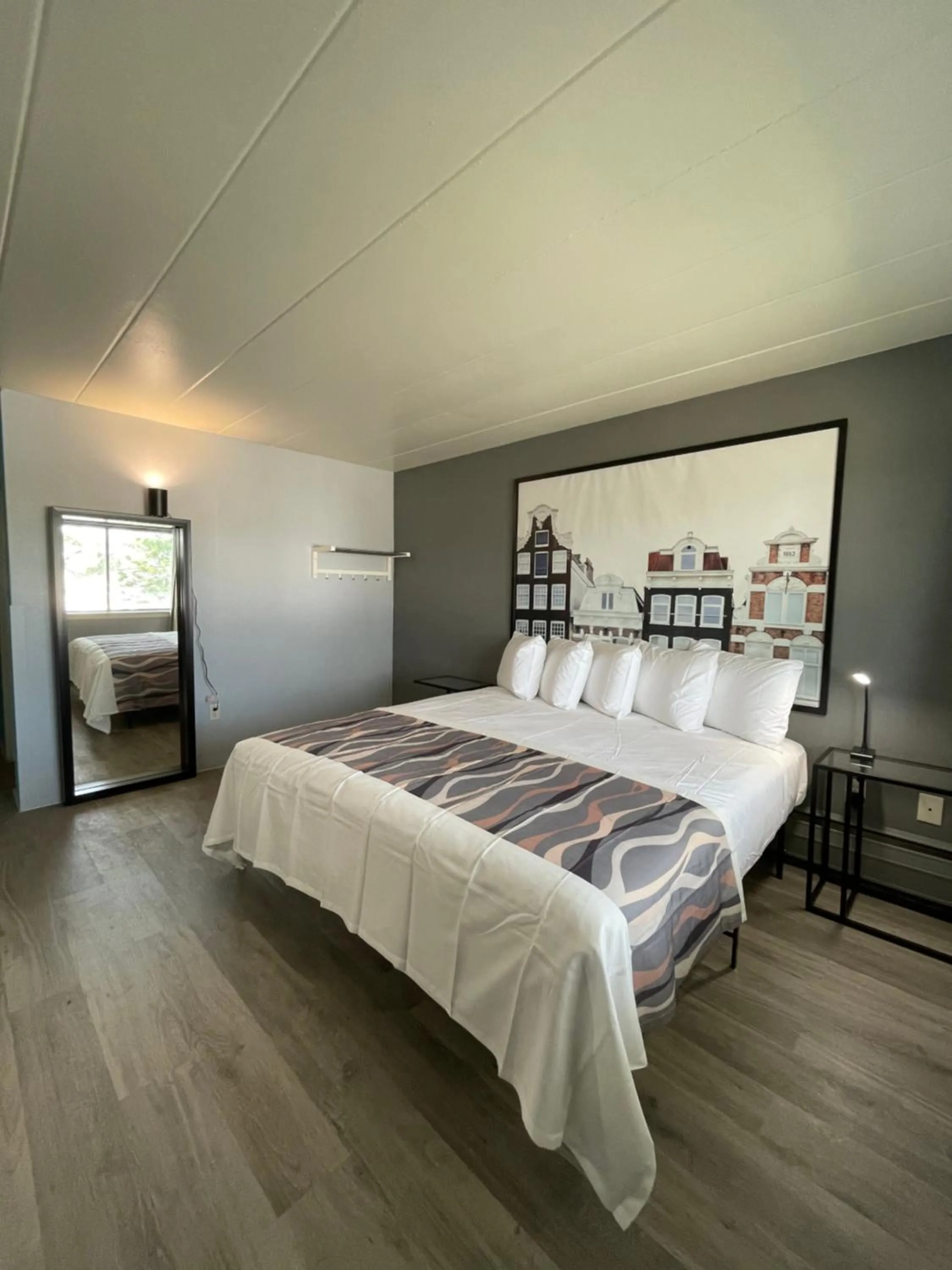 Bedroom, Bed in Valued Stay Aloha