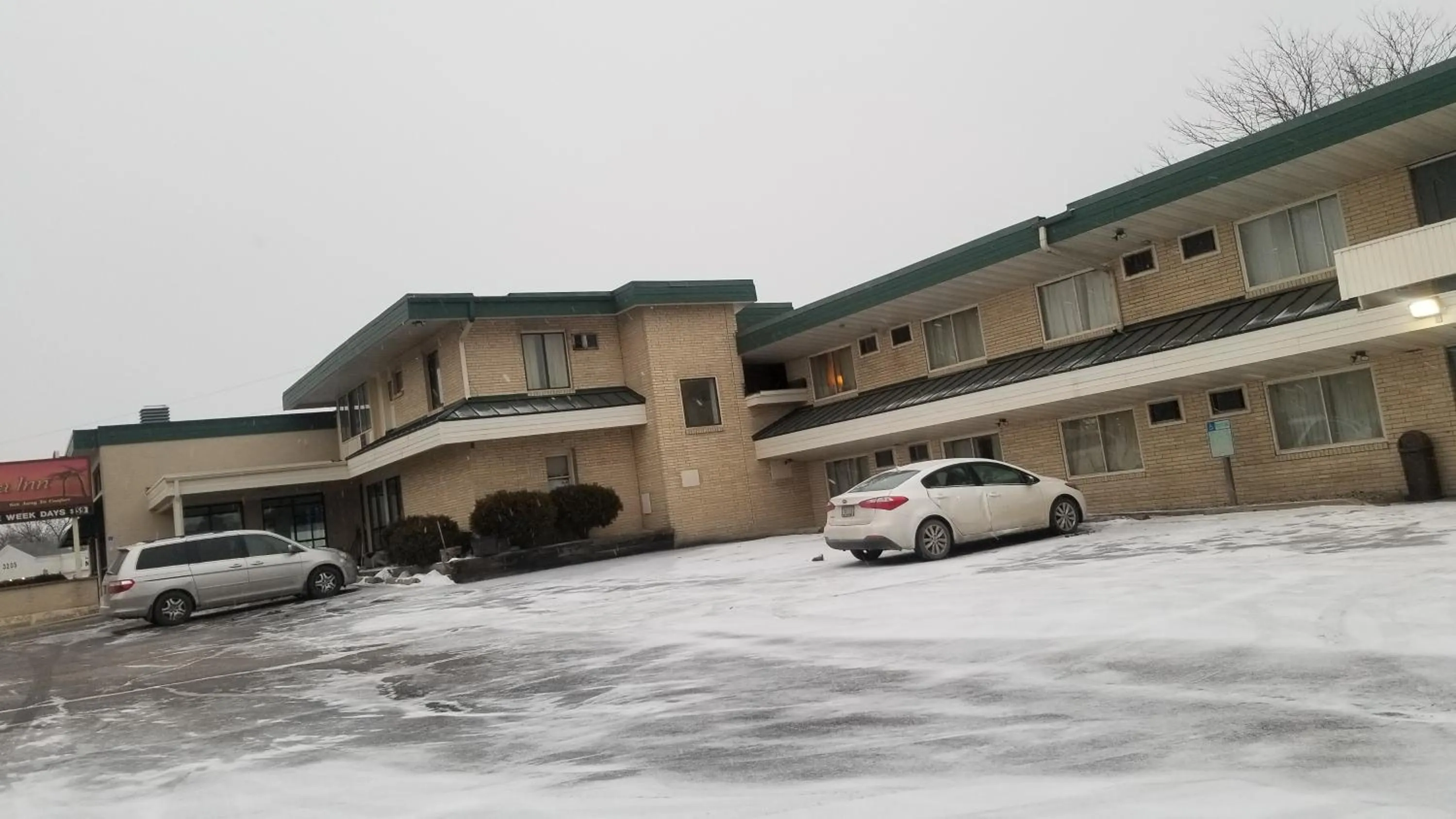 Property building in Valued Stay Aloha