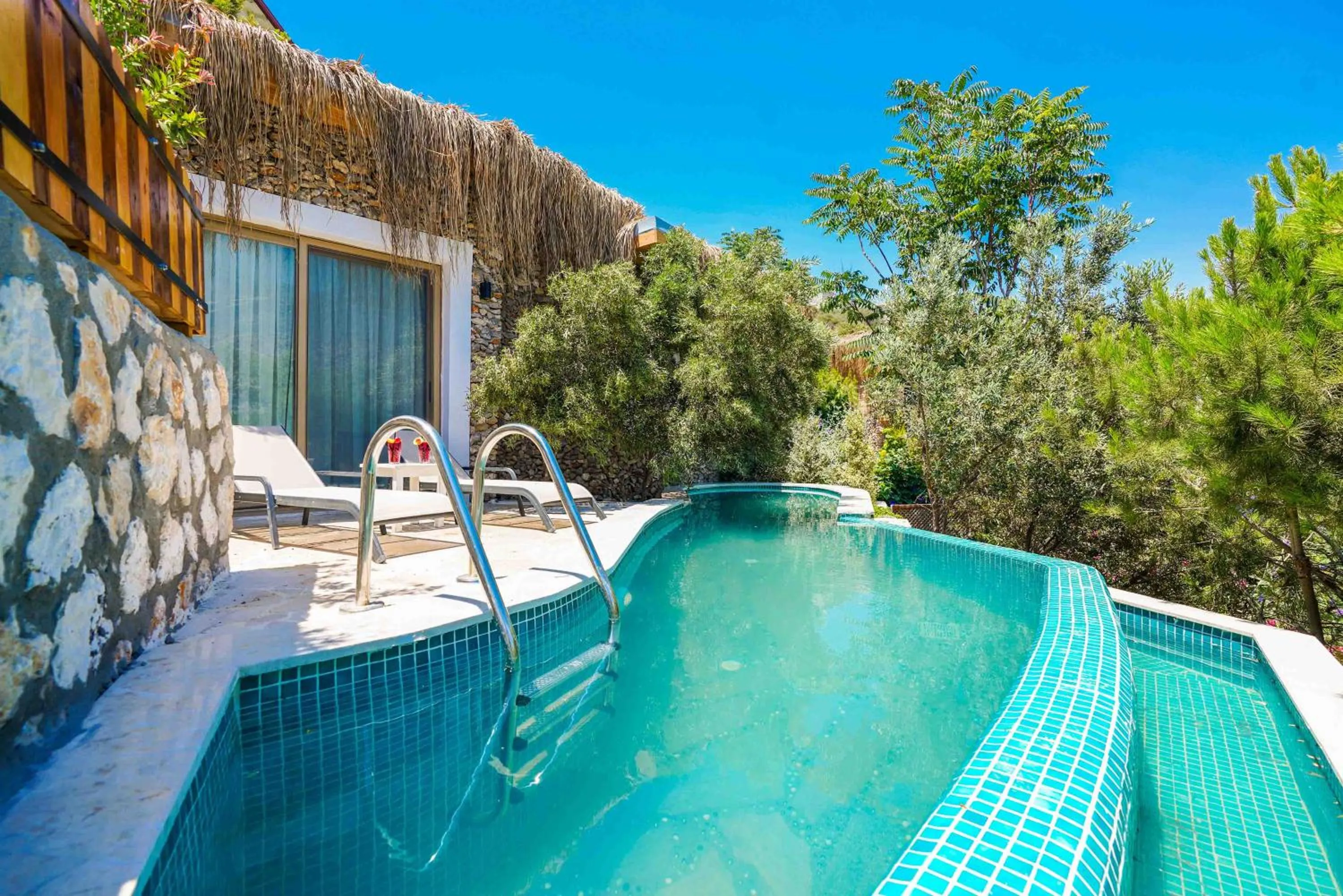 Swimming pool in Likya Gardens Hotel