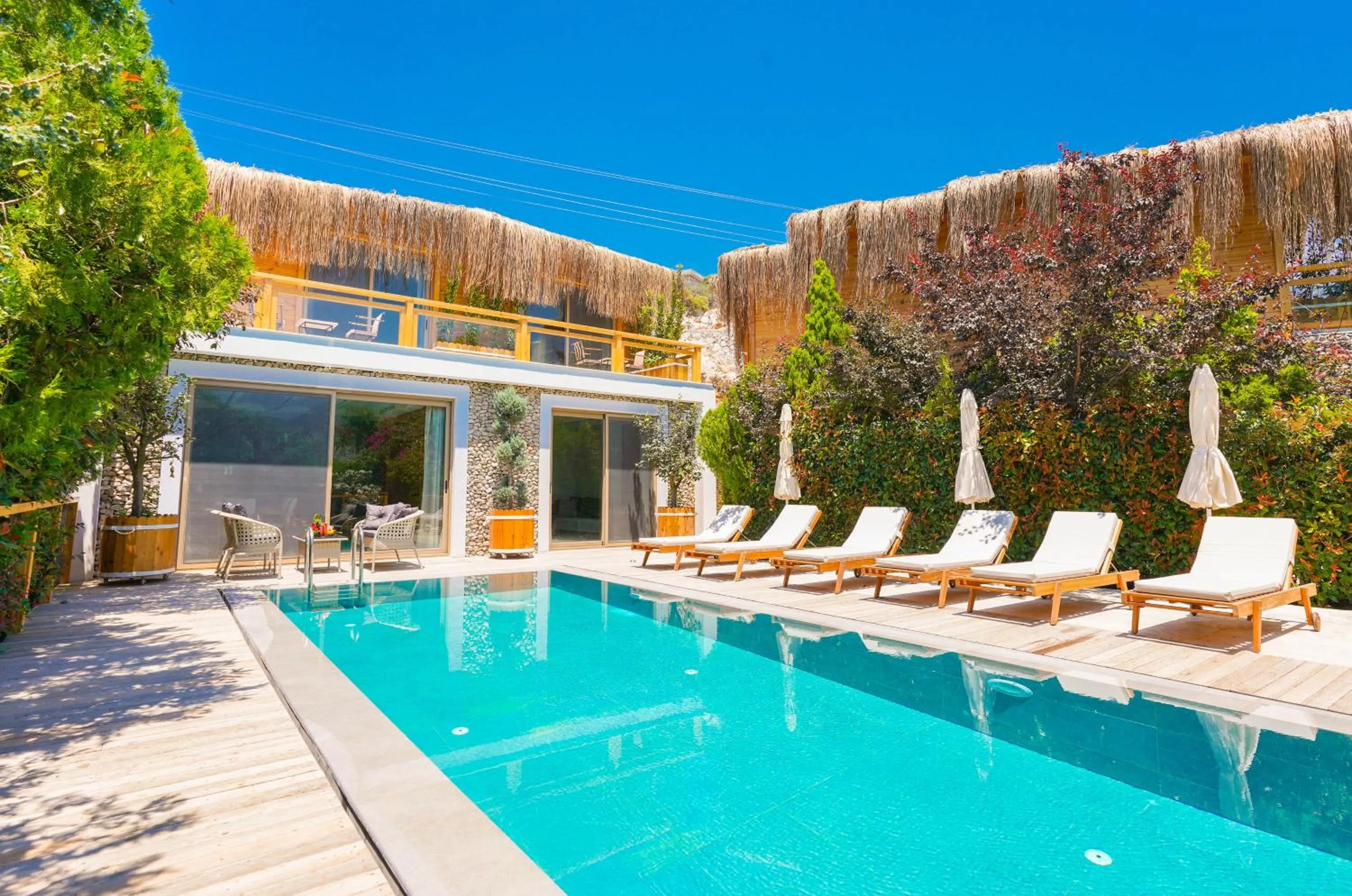 Swimming pool in Likya Gardens Hotel