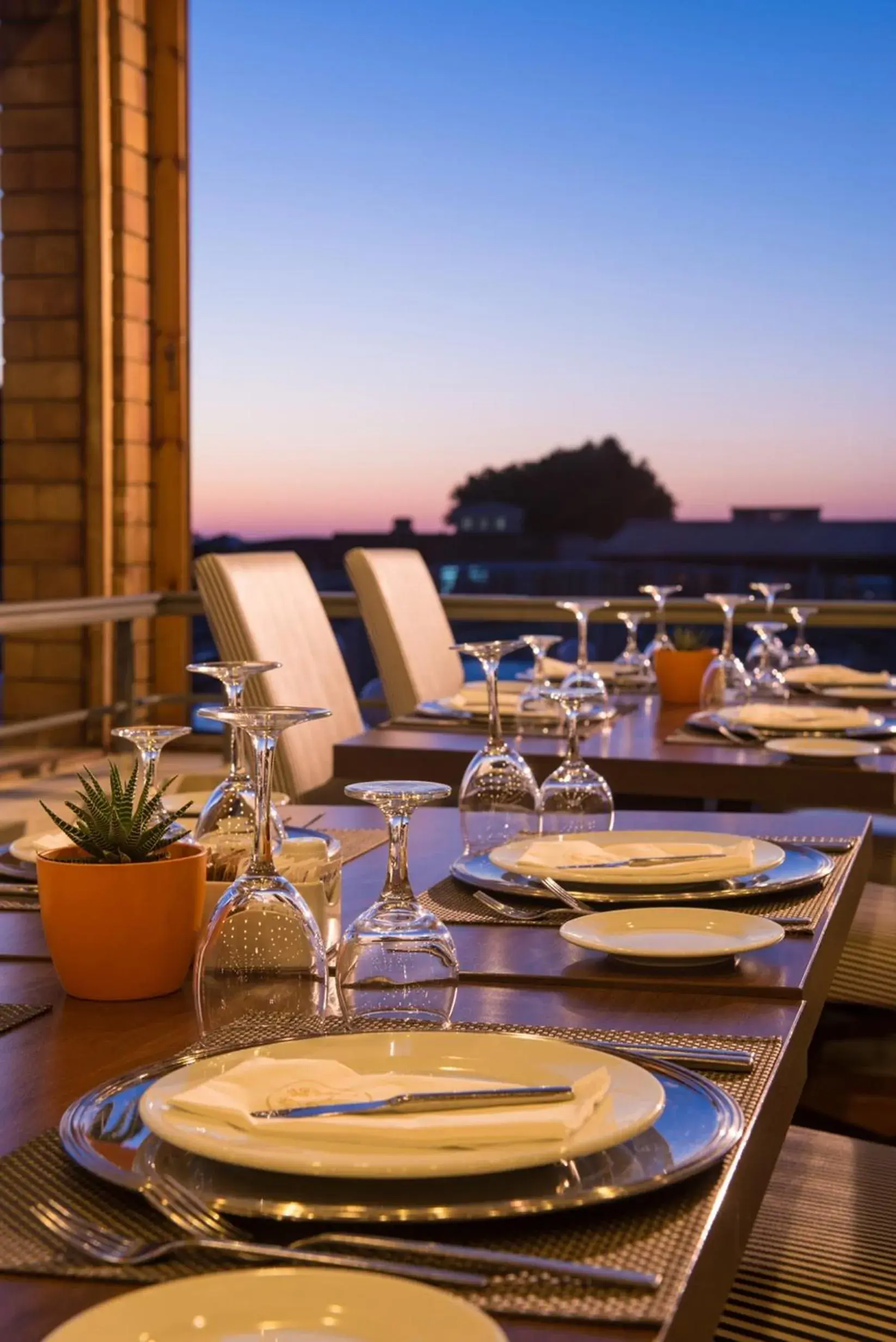 Restaurant/places to eat in Bella Beach Hotel Restaurant/places to eat in Bella Beach Hotel