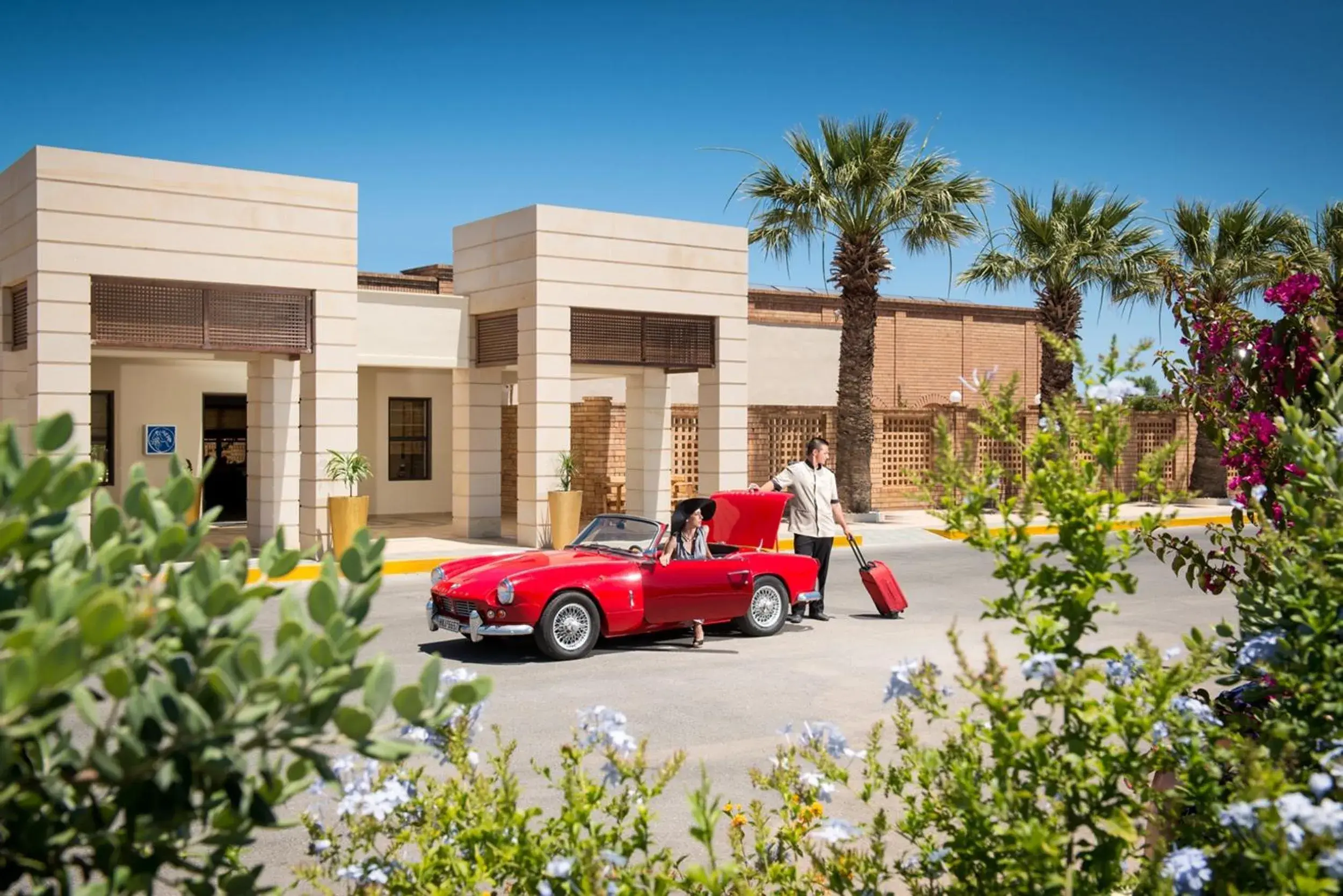 Facade/entrance in Bella Beach Hotel Facade/entrance in Bella Beach Hotel