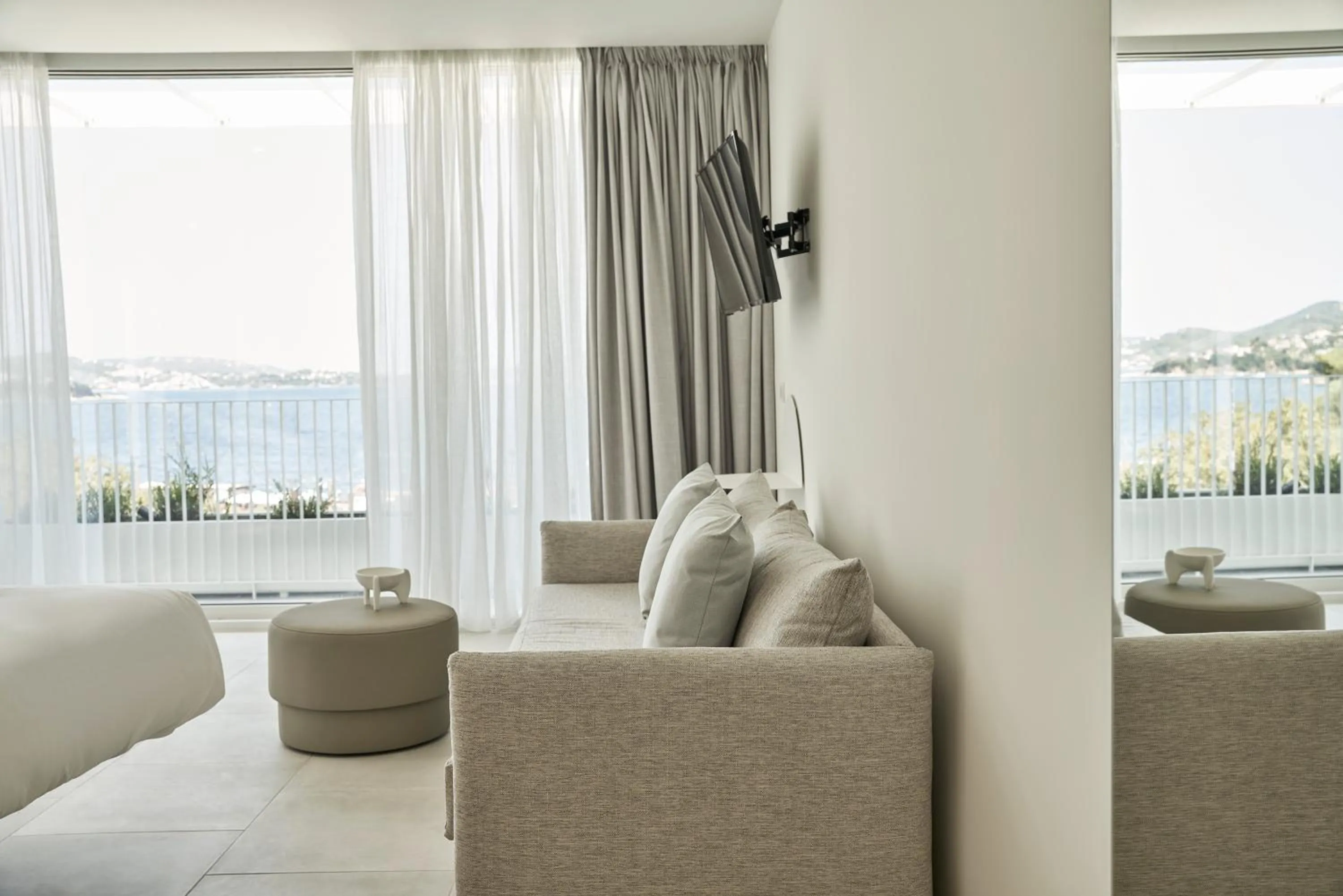 Seating area in Radisson Resort Plaza Skiathos