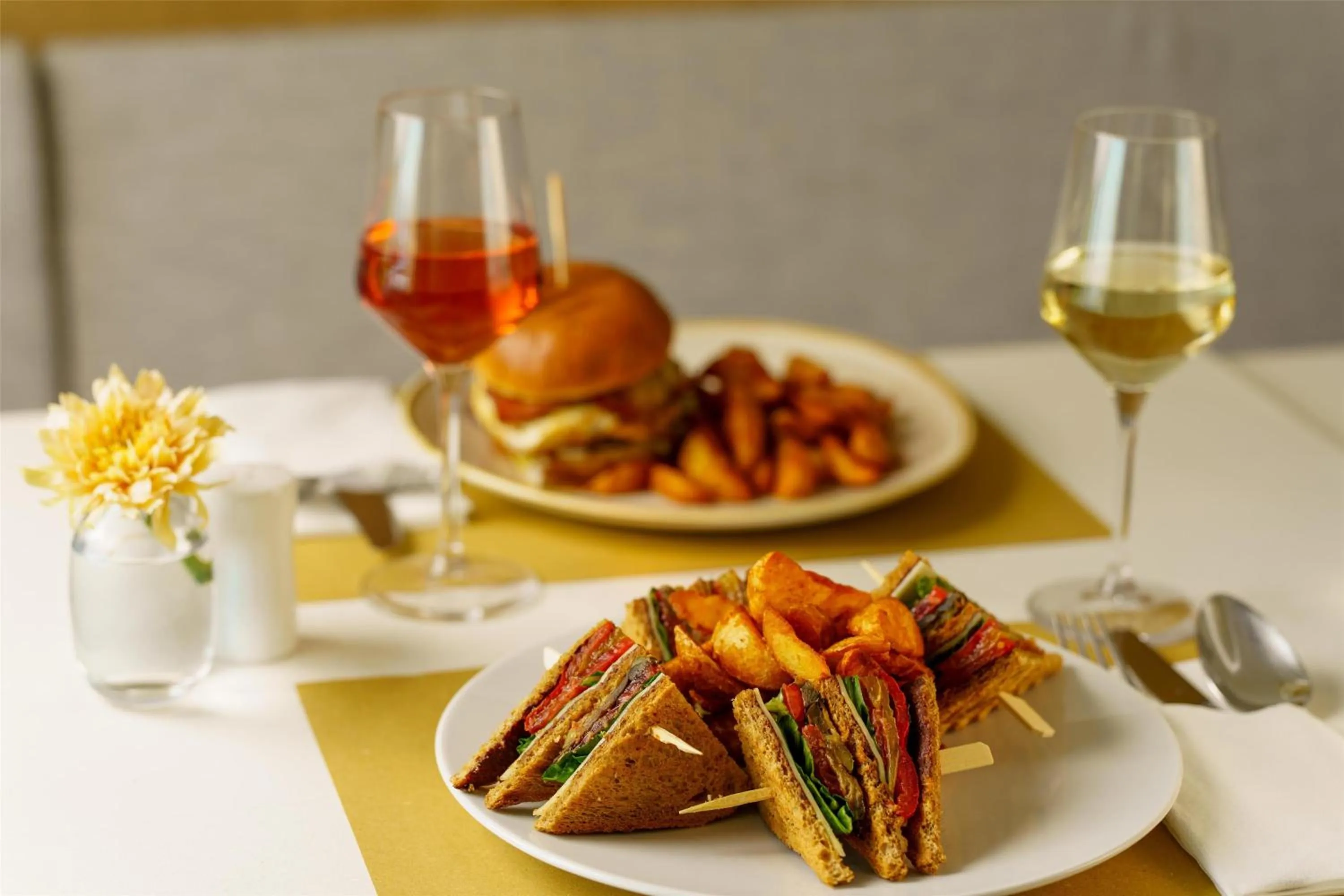 Food and drinks in Radisson Resort Plaza Skiathos