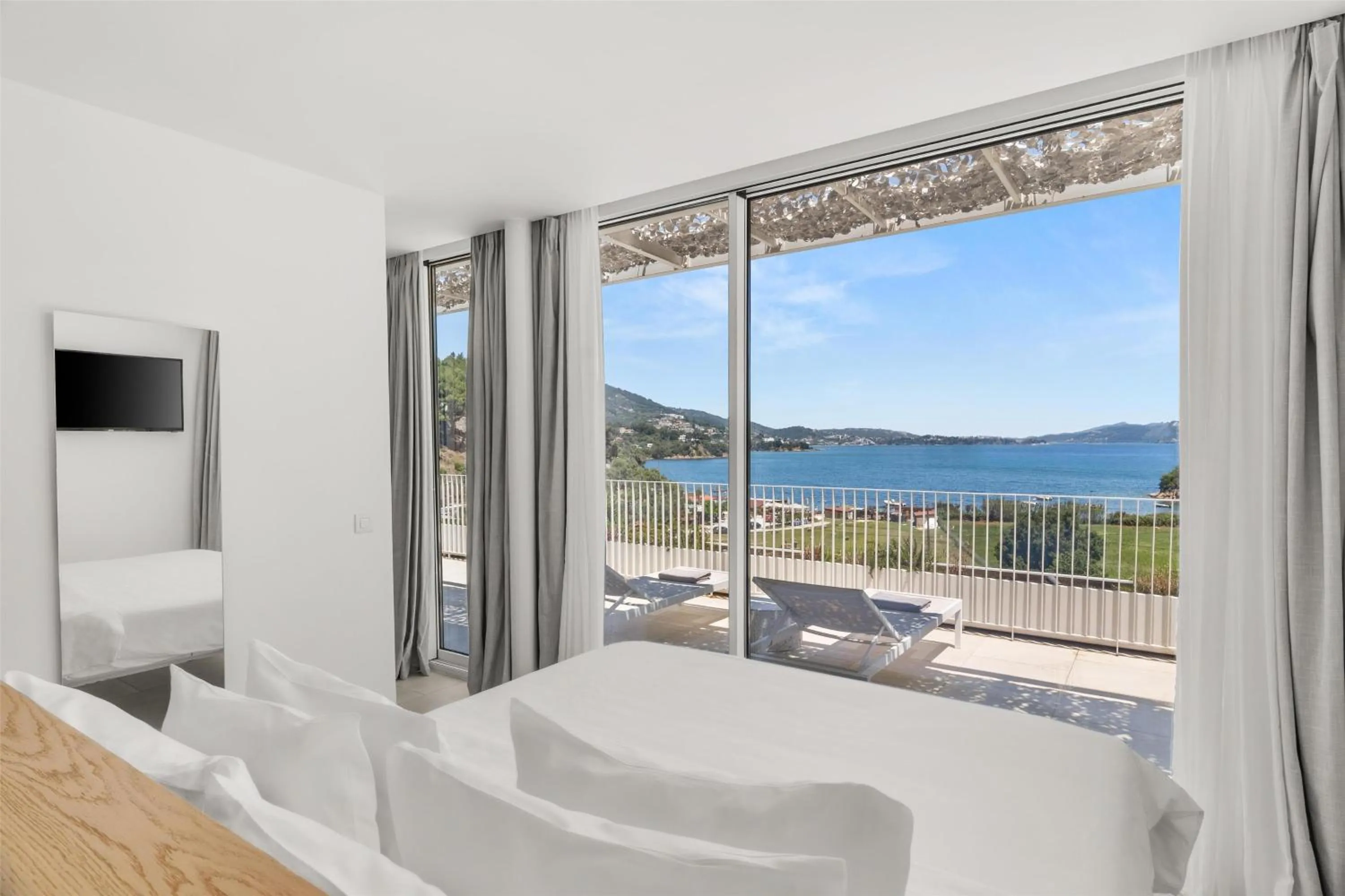 Photo of the whole room in Radisson Resort Plaza Skiathos