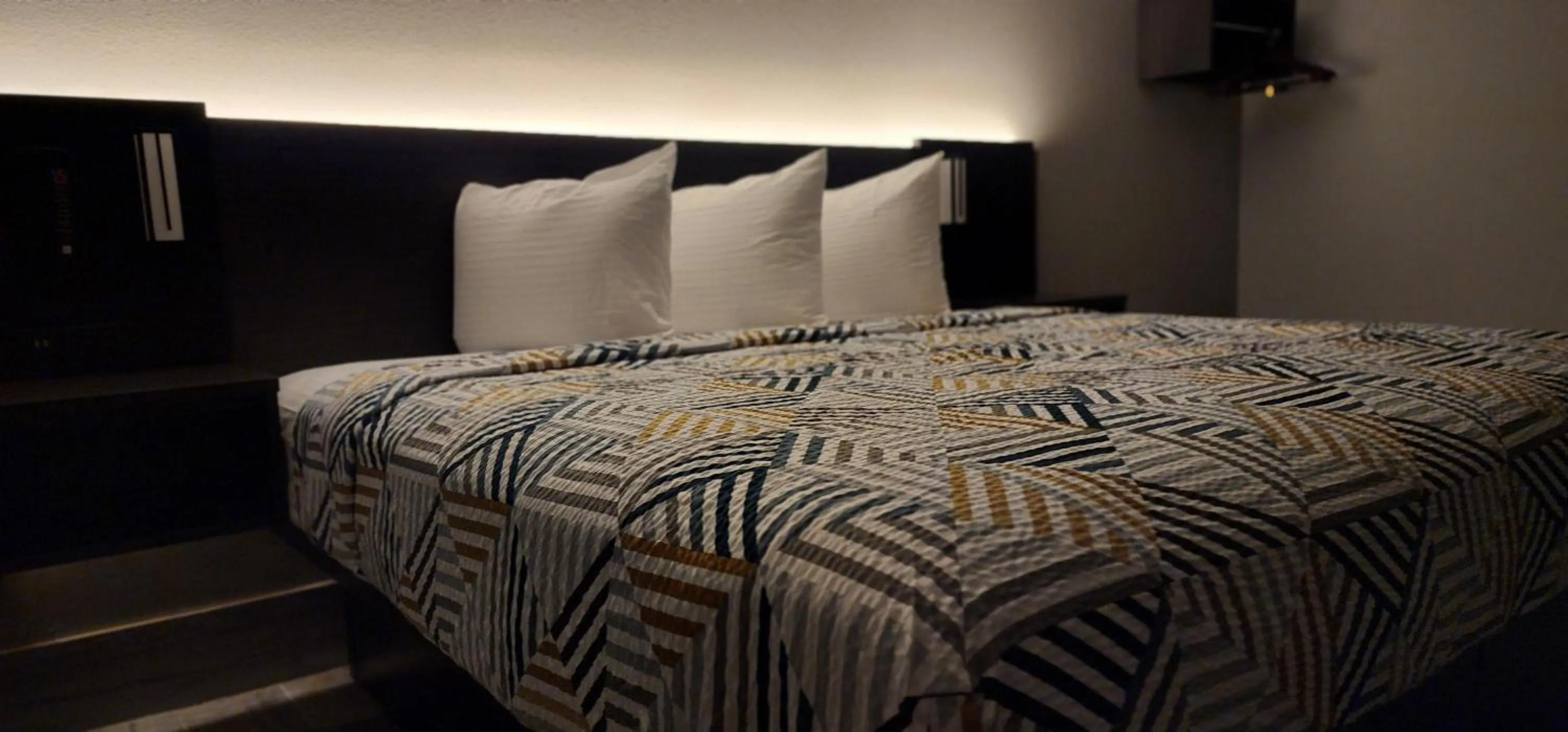 Bed in Motel 6 Aransas Pass TX