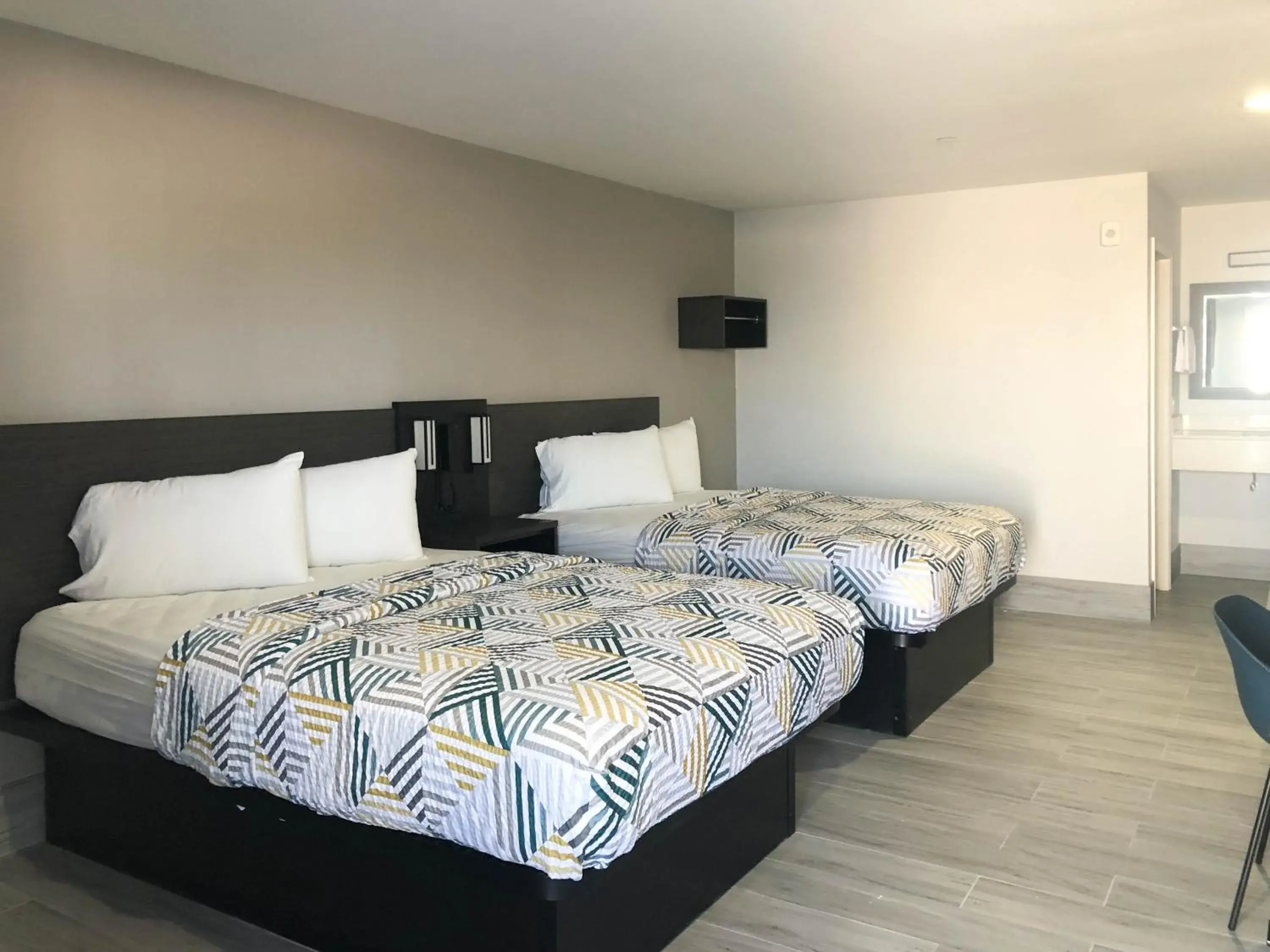 Bedroom, Bed in Motel 6 Aransas Pass TX Bedroom, Bed in Motel 6 Aransas Pass TX