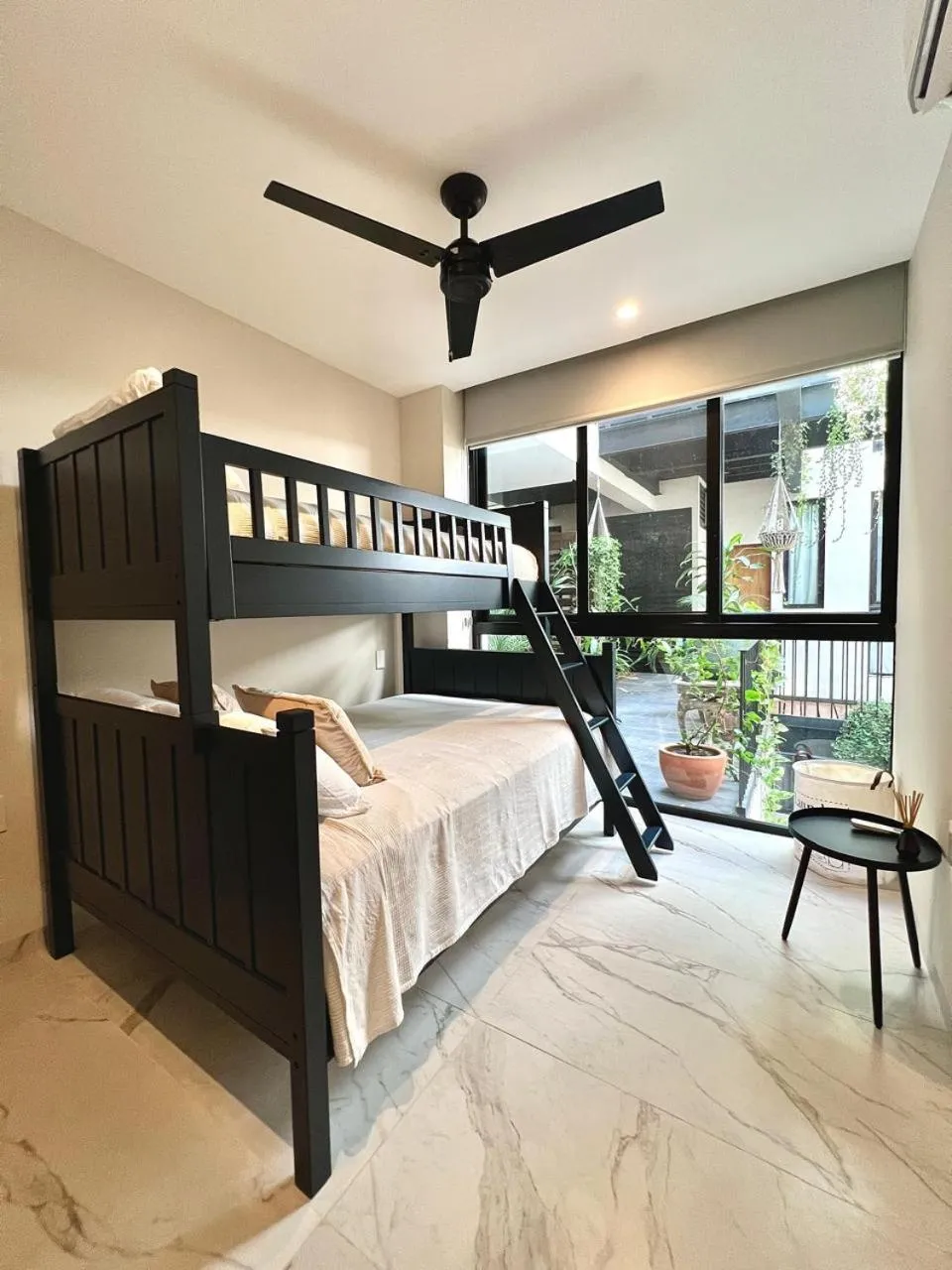 Bedroom, Bed in HOTEL BIULÚ