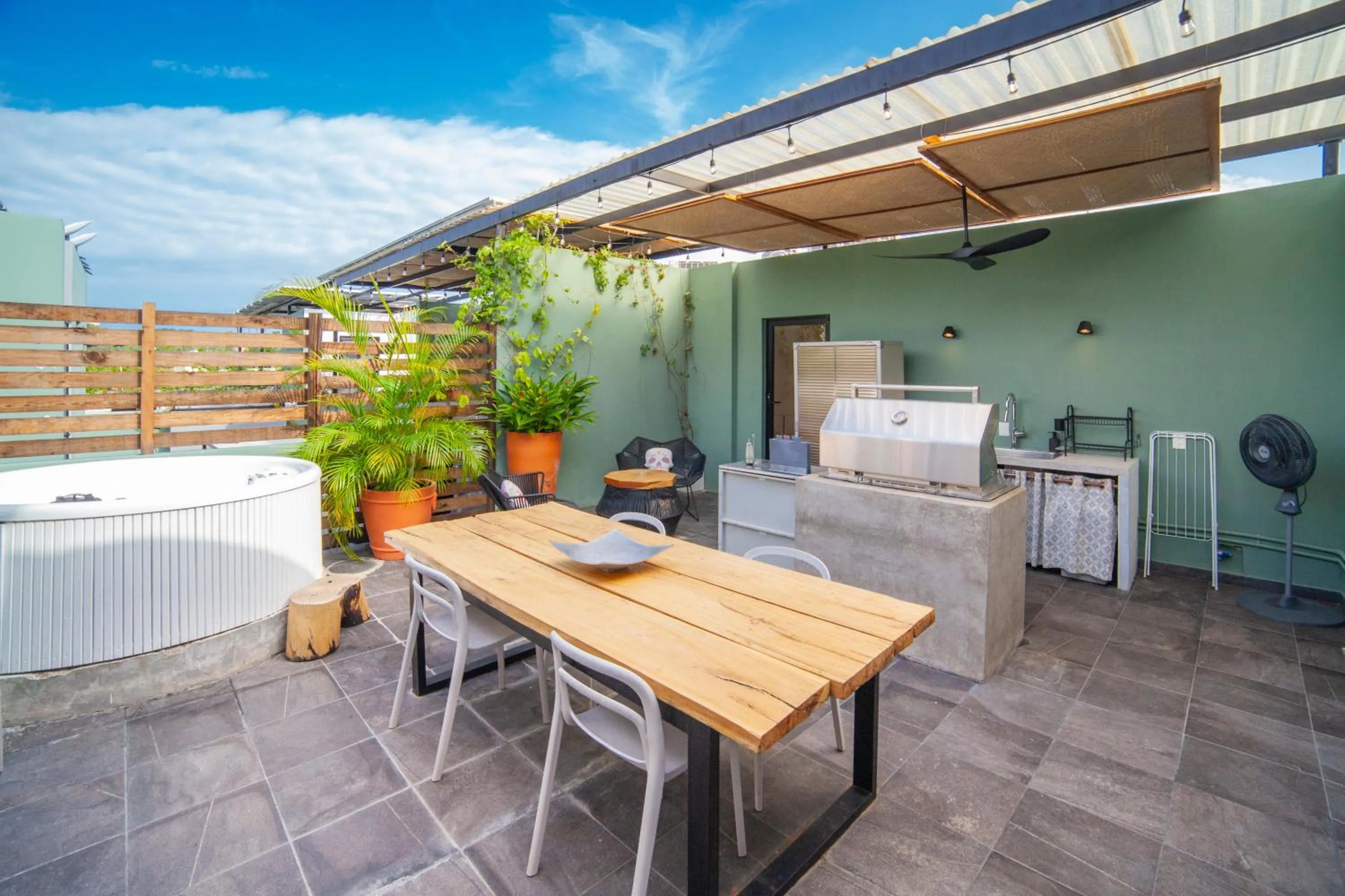 Kitchen or kitchenette in HOTEL BIULÚ
