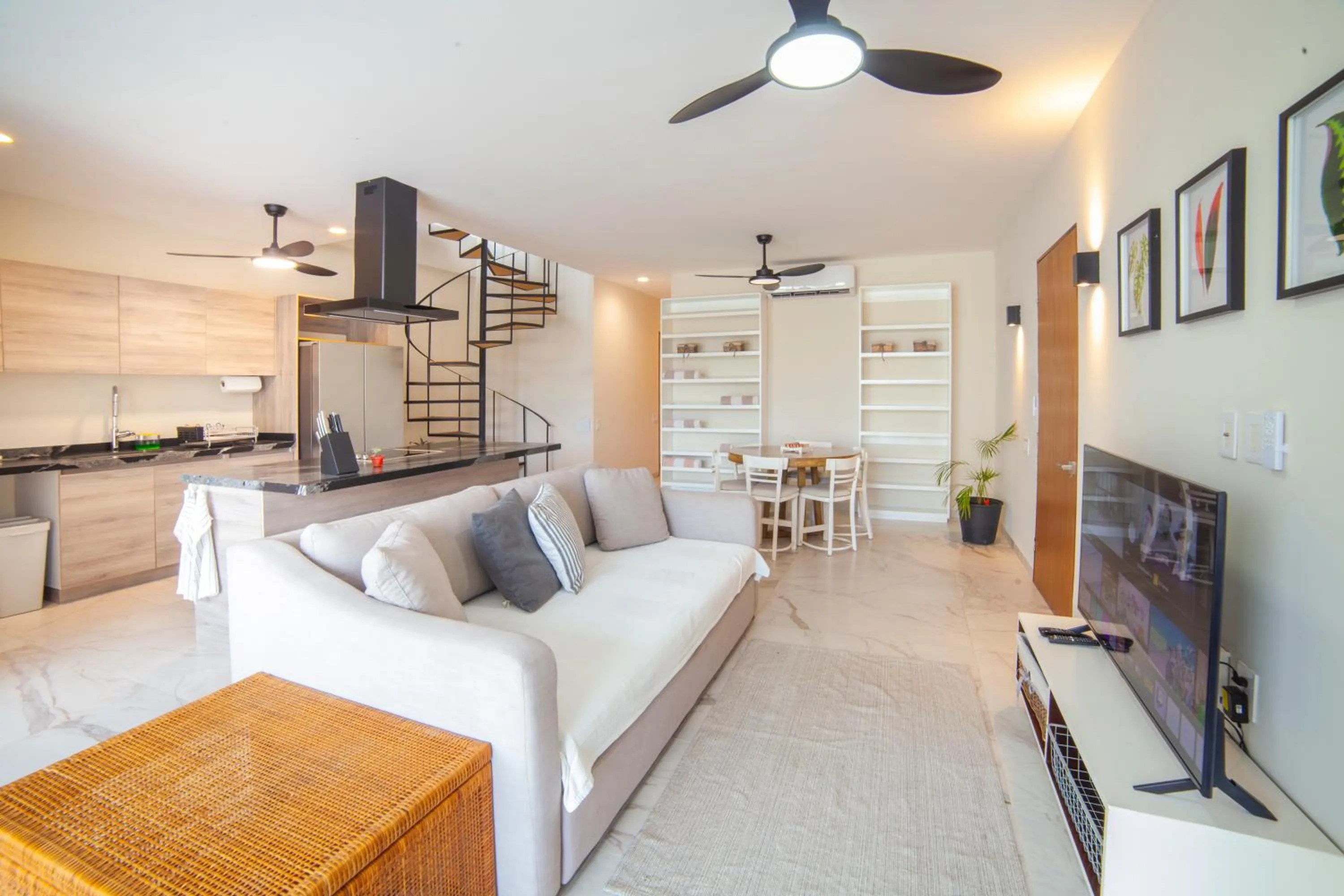 Living room in HOTEL BIULÚ