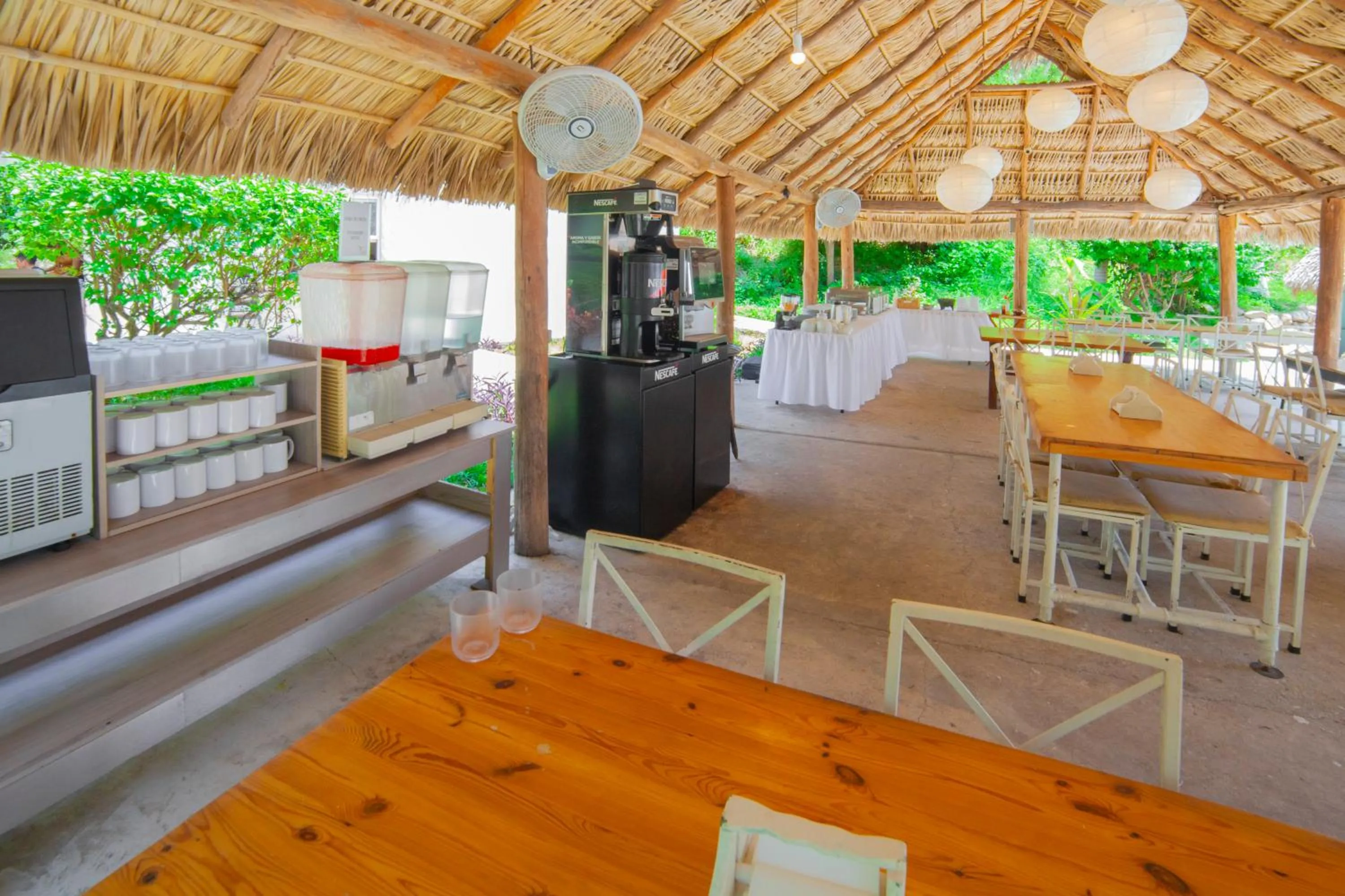 Restaurant/places to eat in HOTEL BIULÚ