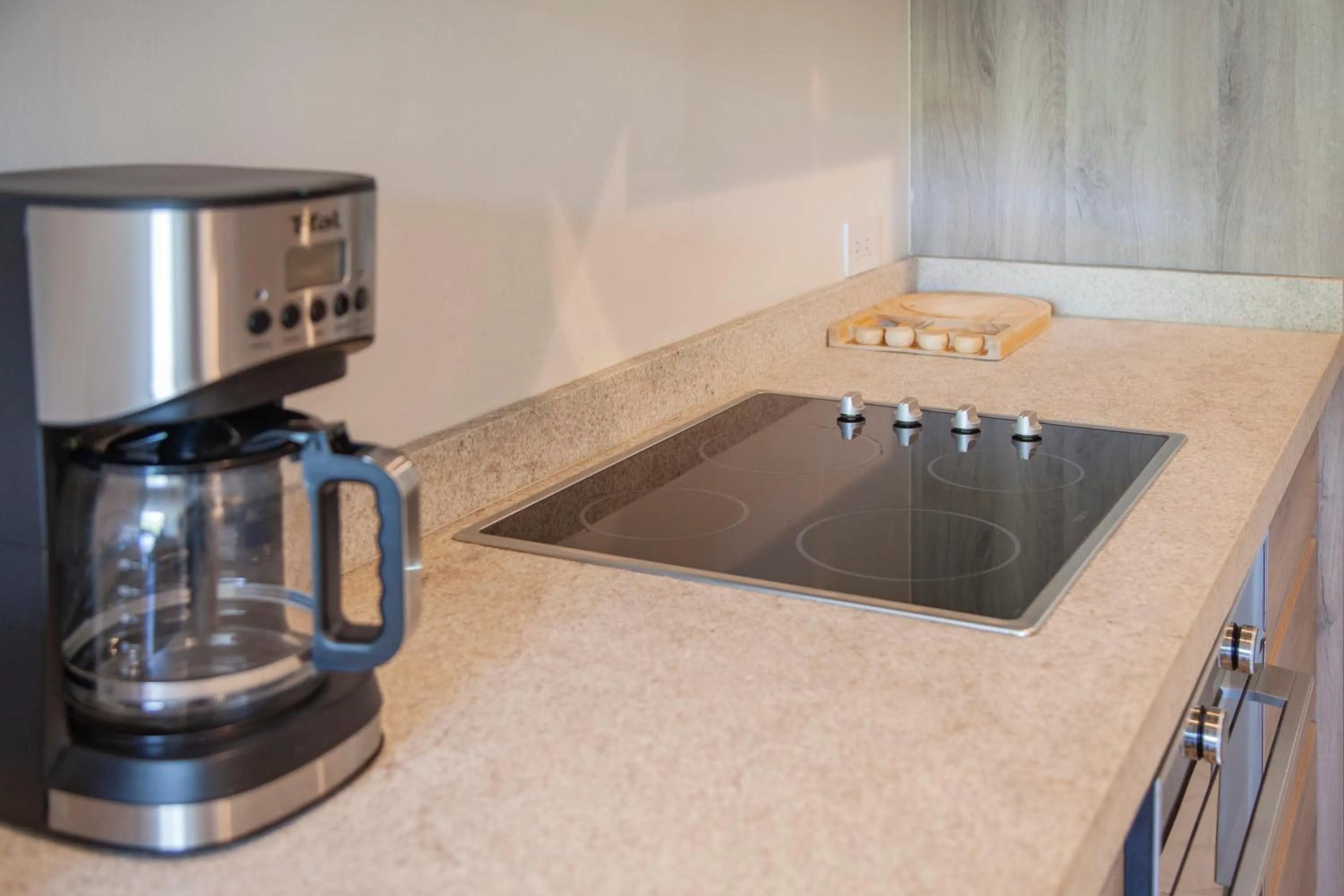 Coffee/tea facilities in HOTEL BIULÚ