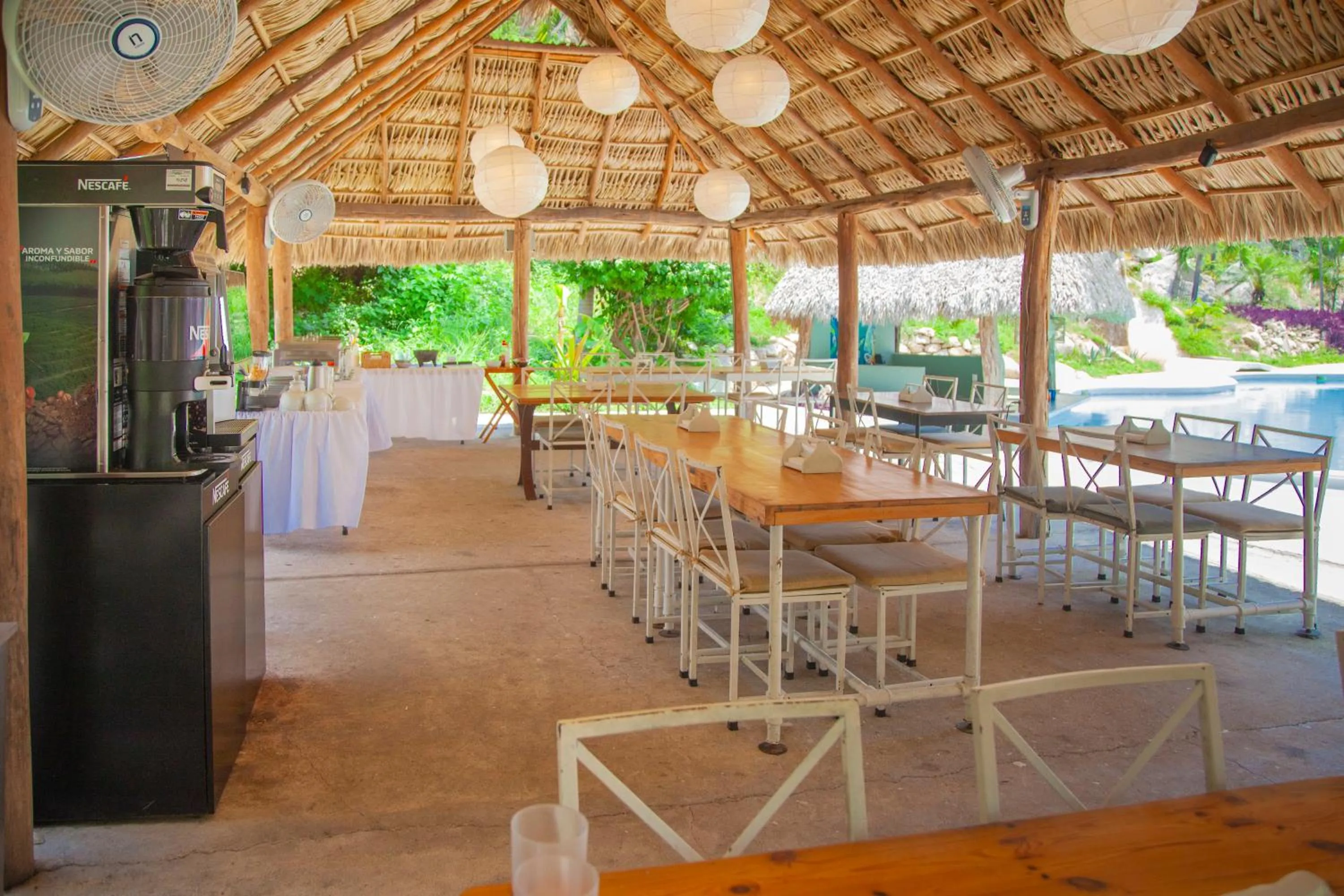 Restaurant/places to eat in HOTEL BIULÚ