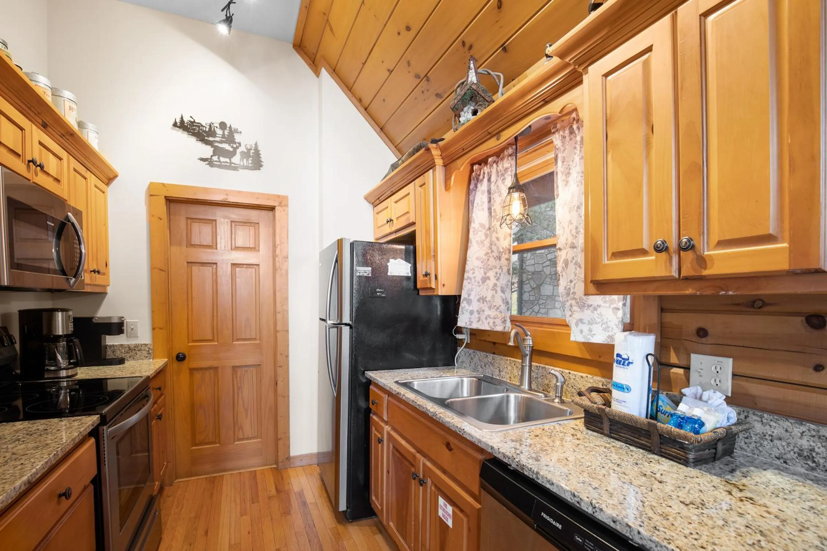 Property building in Cookies Cabin