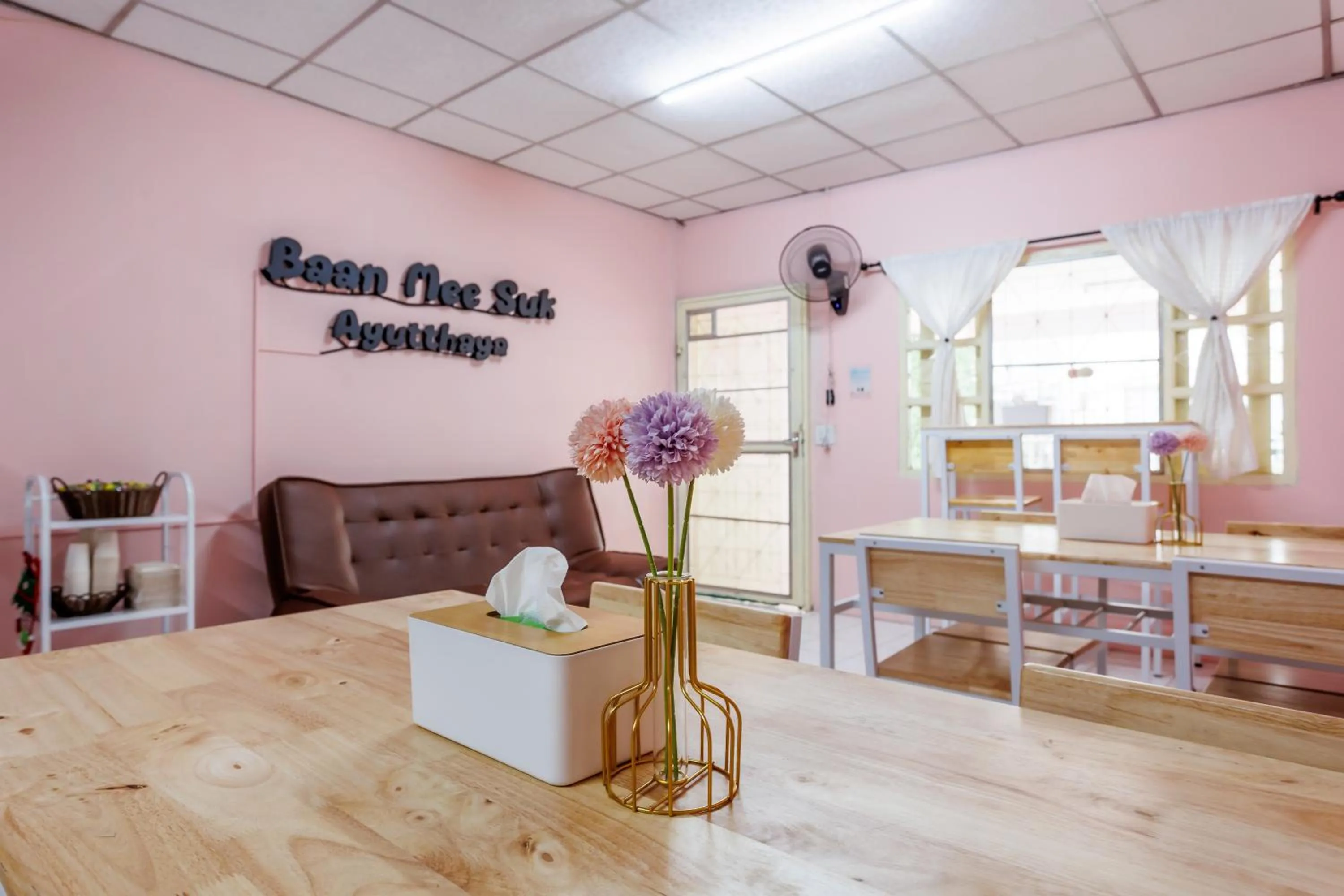 Seating area in Baan Mee Suk Ayutthaya