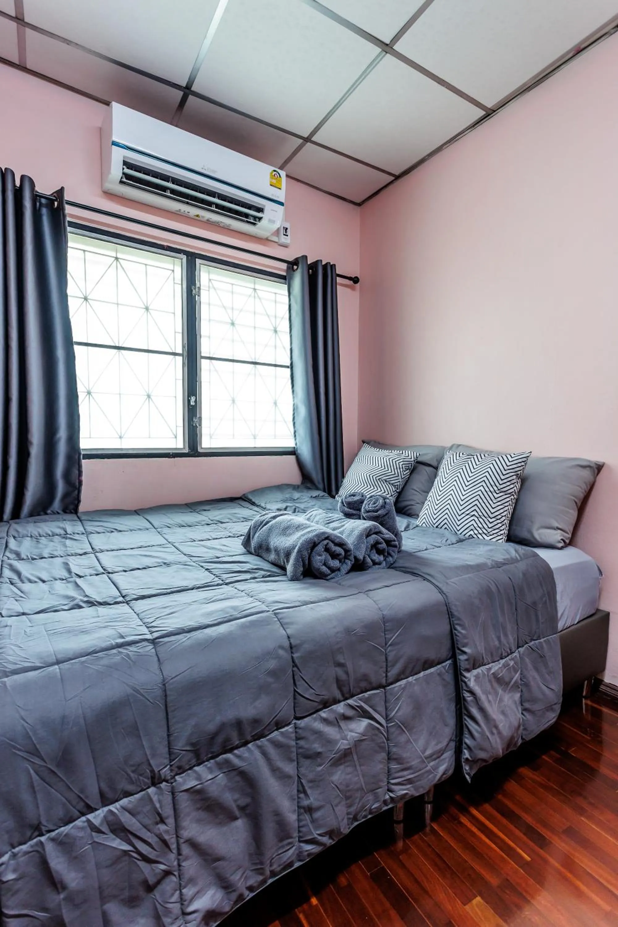 Bed in Baan Mee Suk Ayutthaya