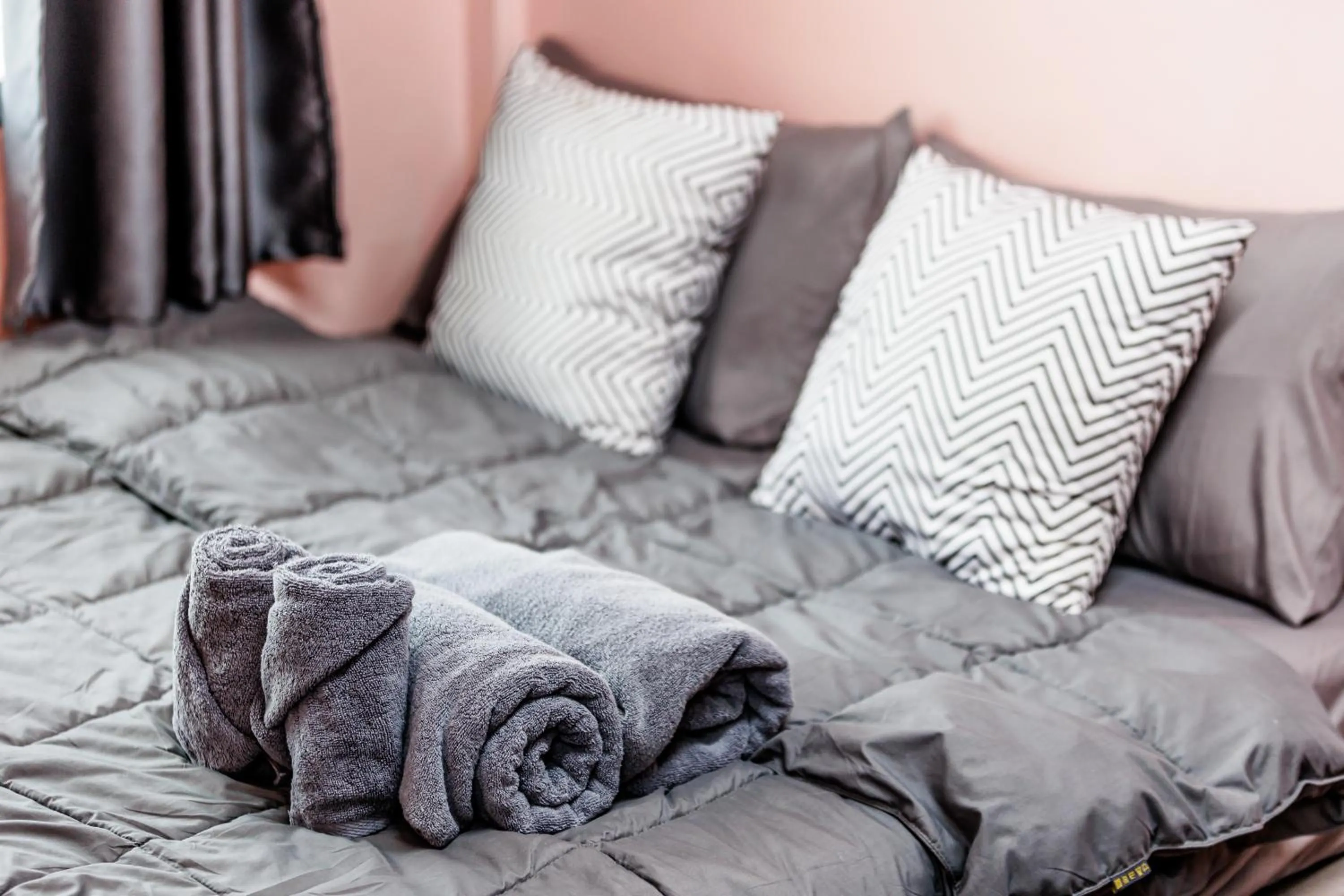 towels, Bed in Baan Mee Suk Ayutthaya