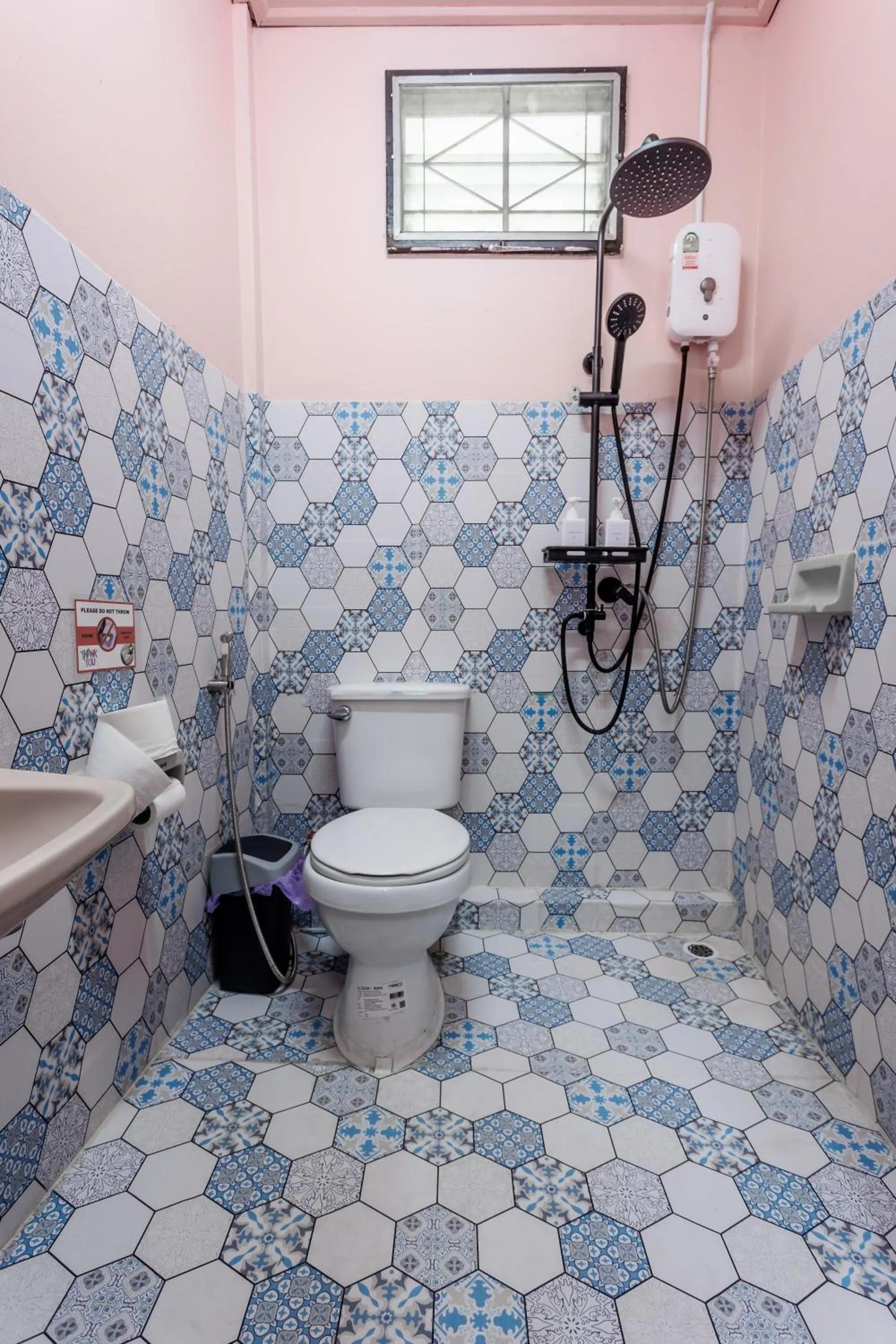 Bathroom in Baan Mee Suk Ayutthaya