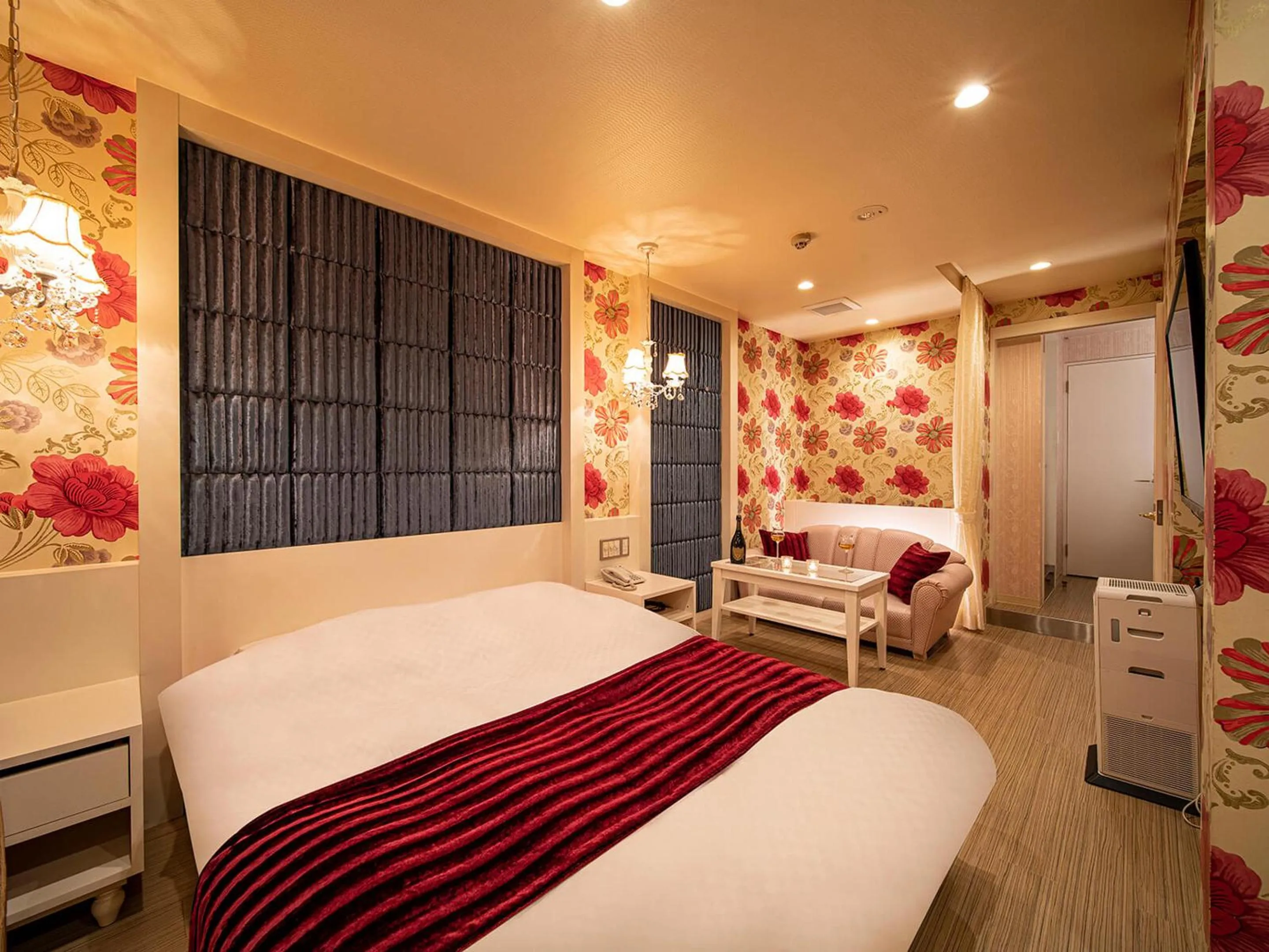 Photo of the whole room, Bed in Hotel Rakuseki Honkan