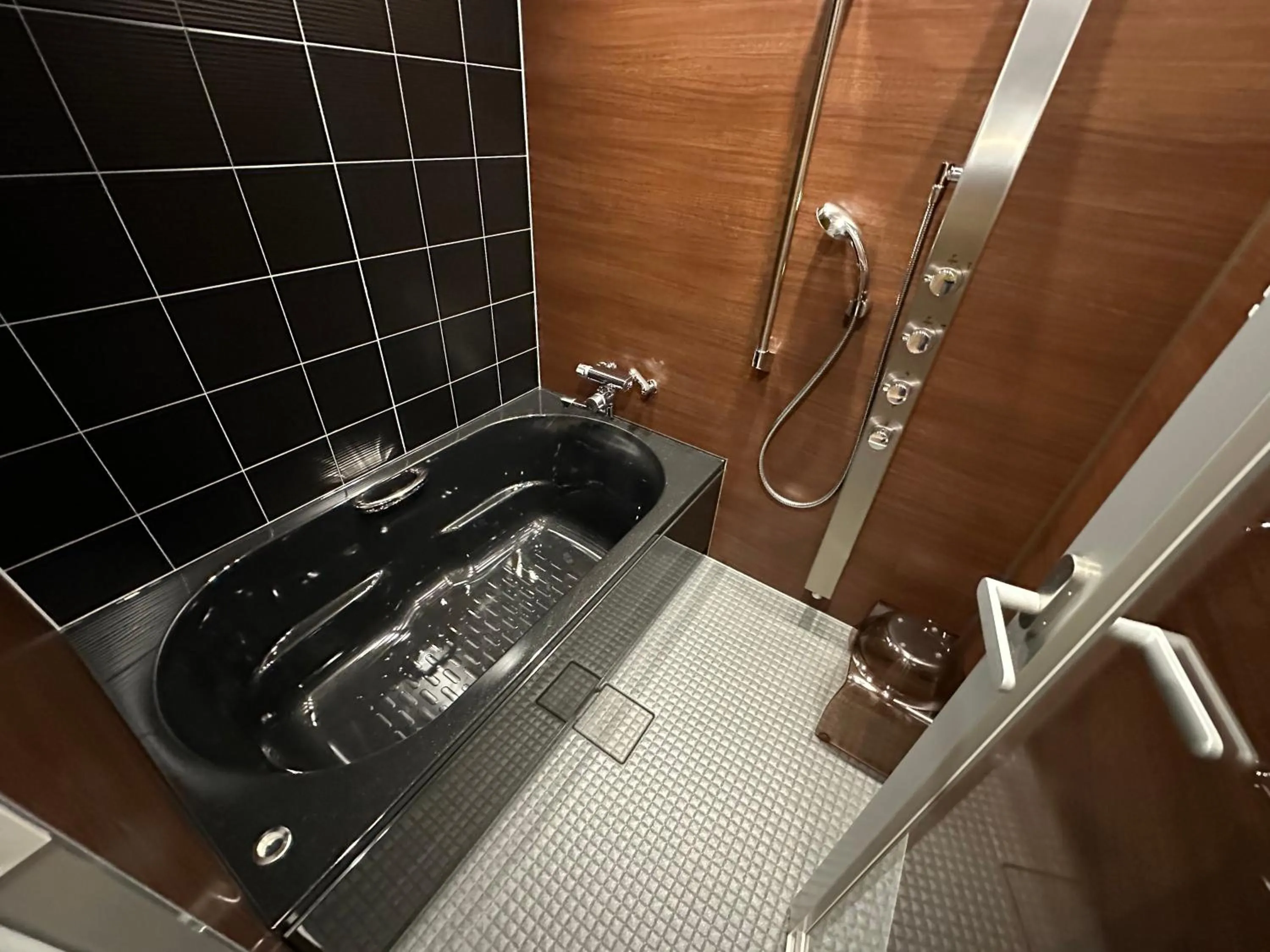 Shower, Bathroom in THE MACHIYA SHINSEN-EN