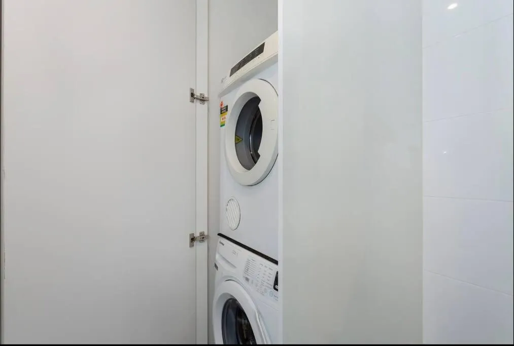 washing machine in Sandy Hill apartment, Sandringham
