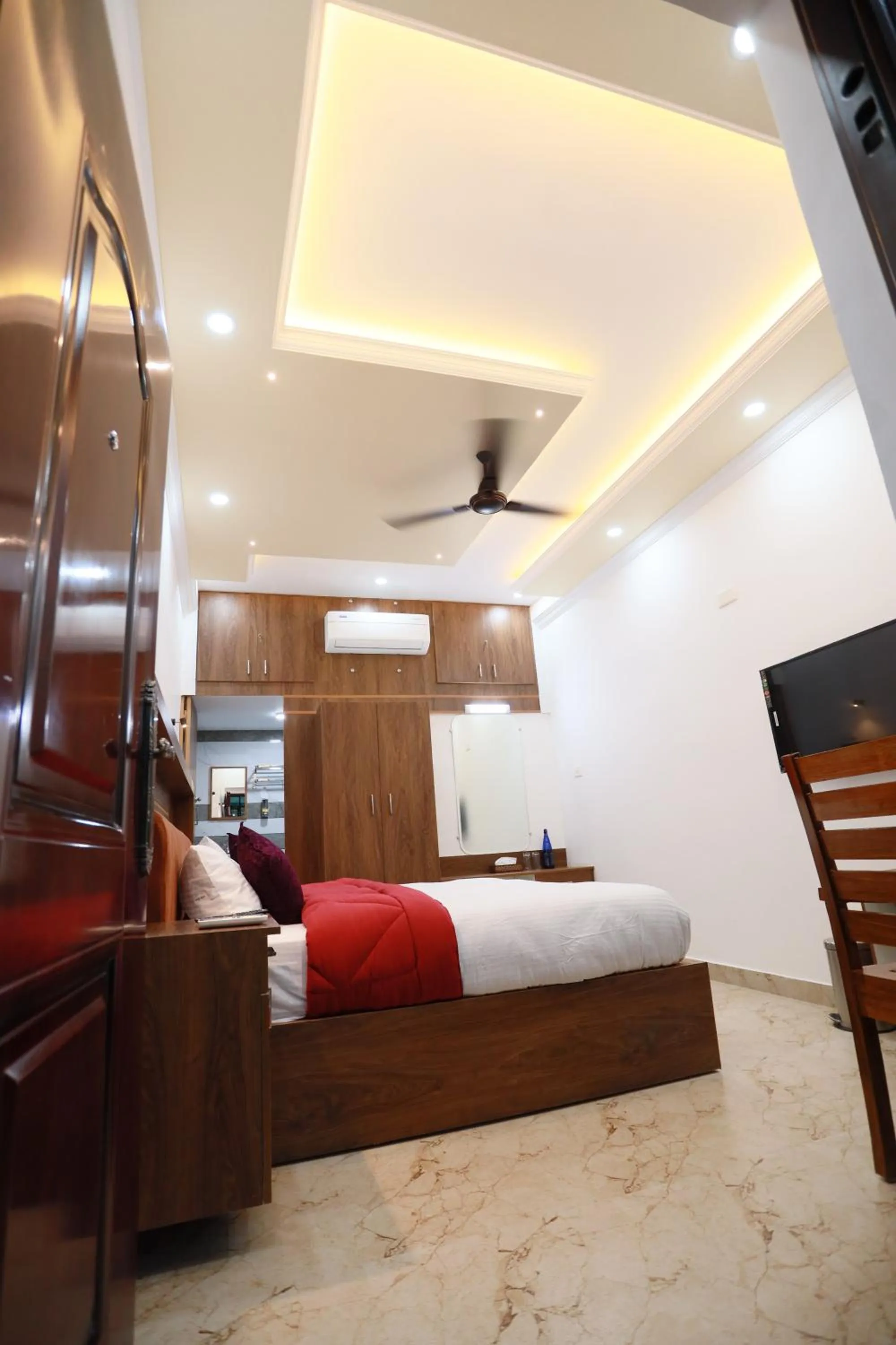 Bedroom, Bed in Kausthubhom Residency