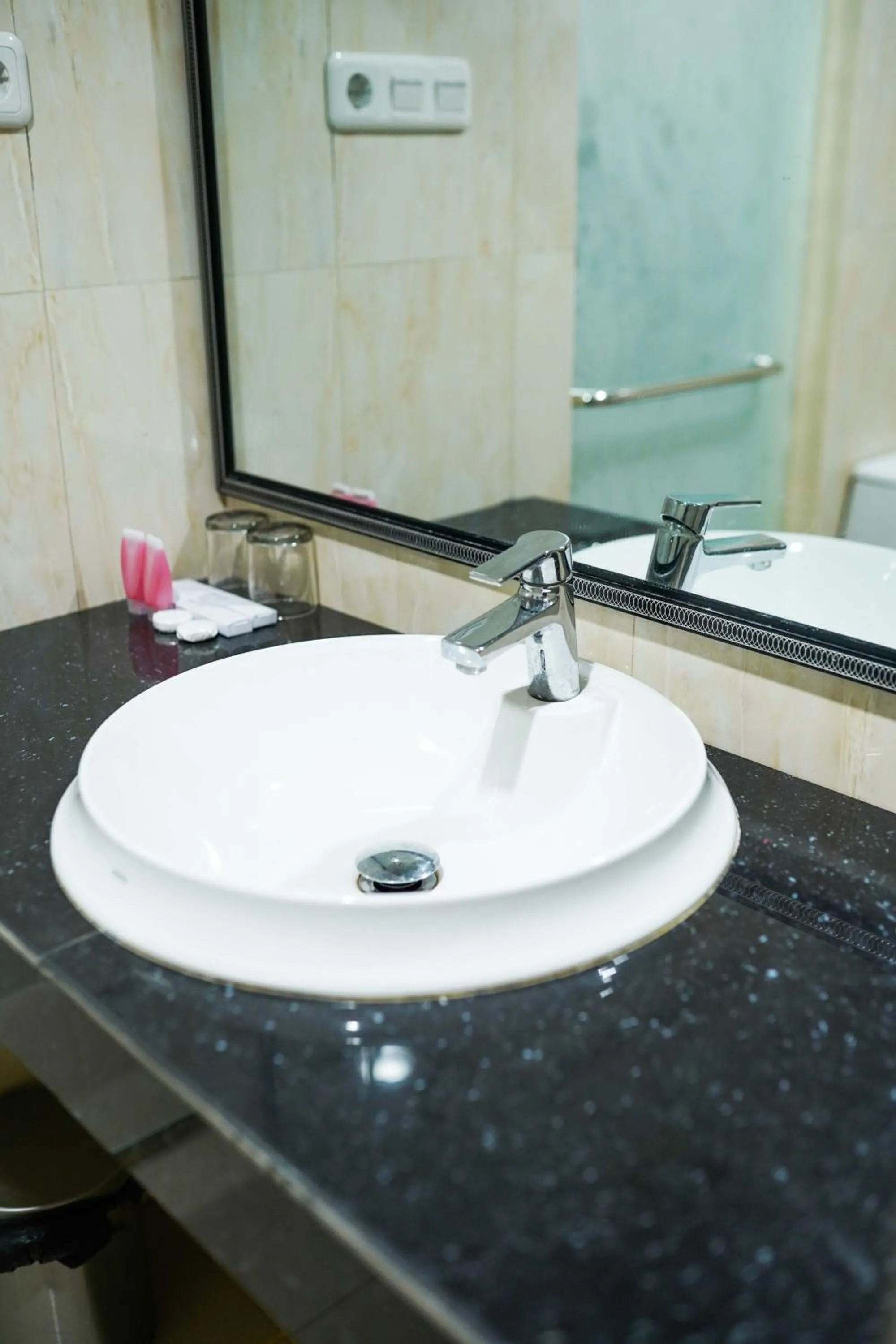 Grand Buana Lestari Hotel