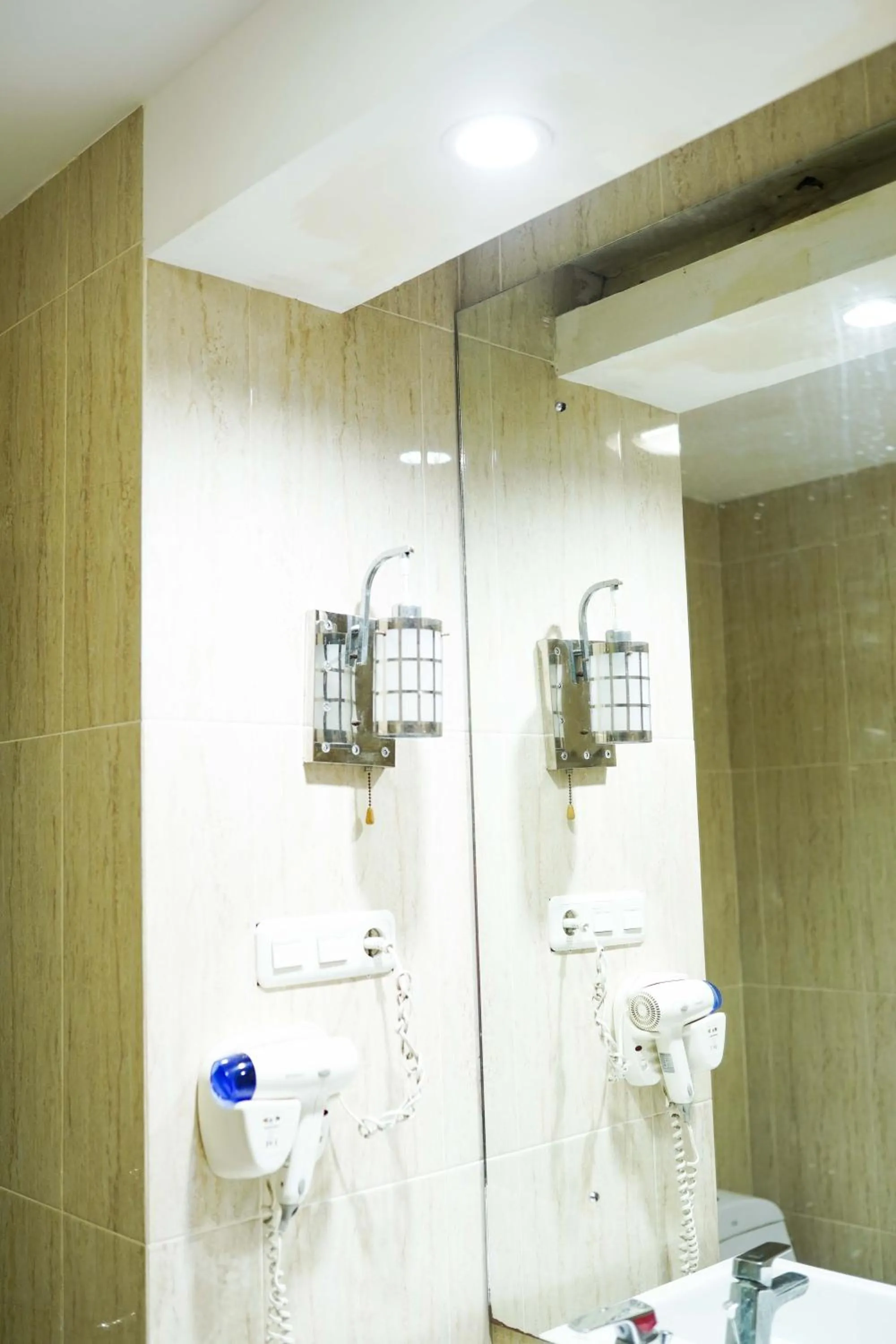 Grand Buana Lestari Hotel