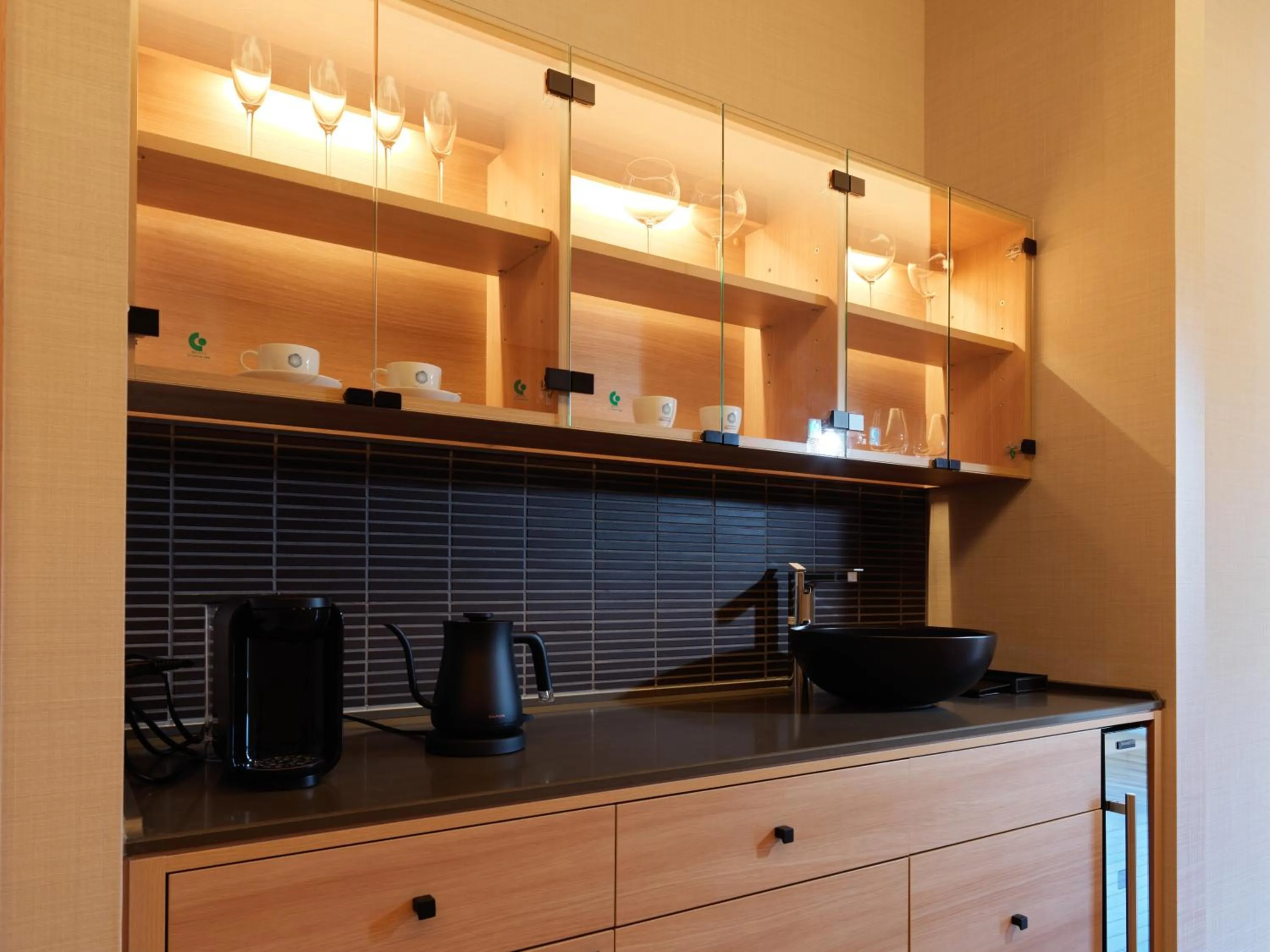 Photo of the whole room in Lake Toya Tsuruga Resort HIKARINOUTA