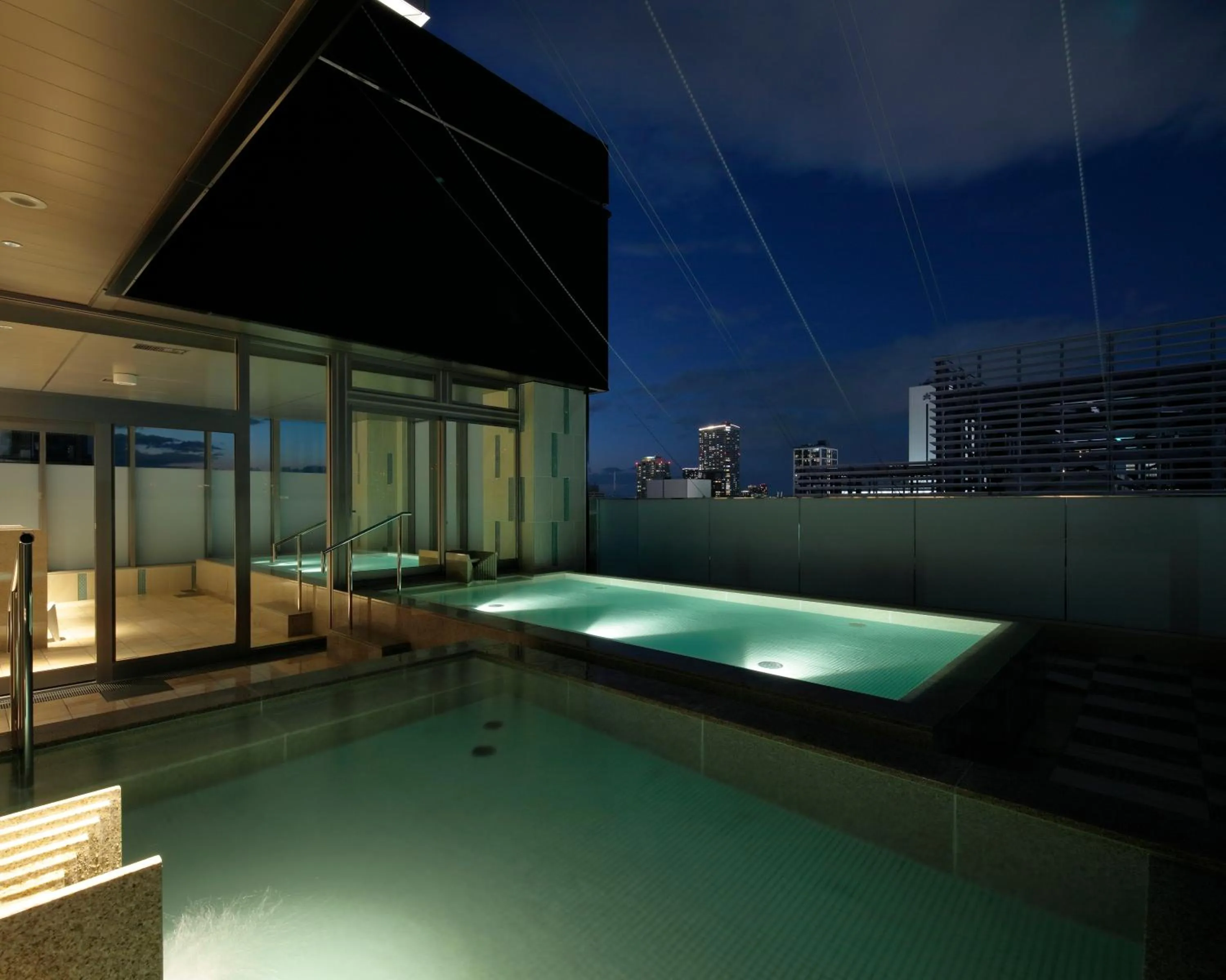 Open Air Bath in Candeo Hotels Osaka Shinsaibashi