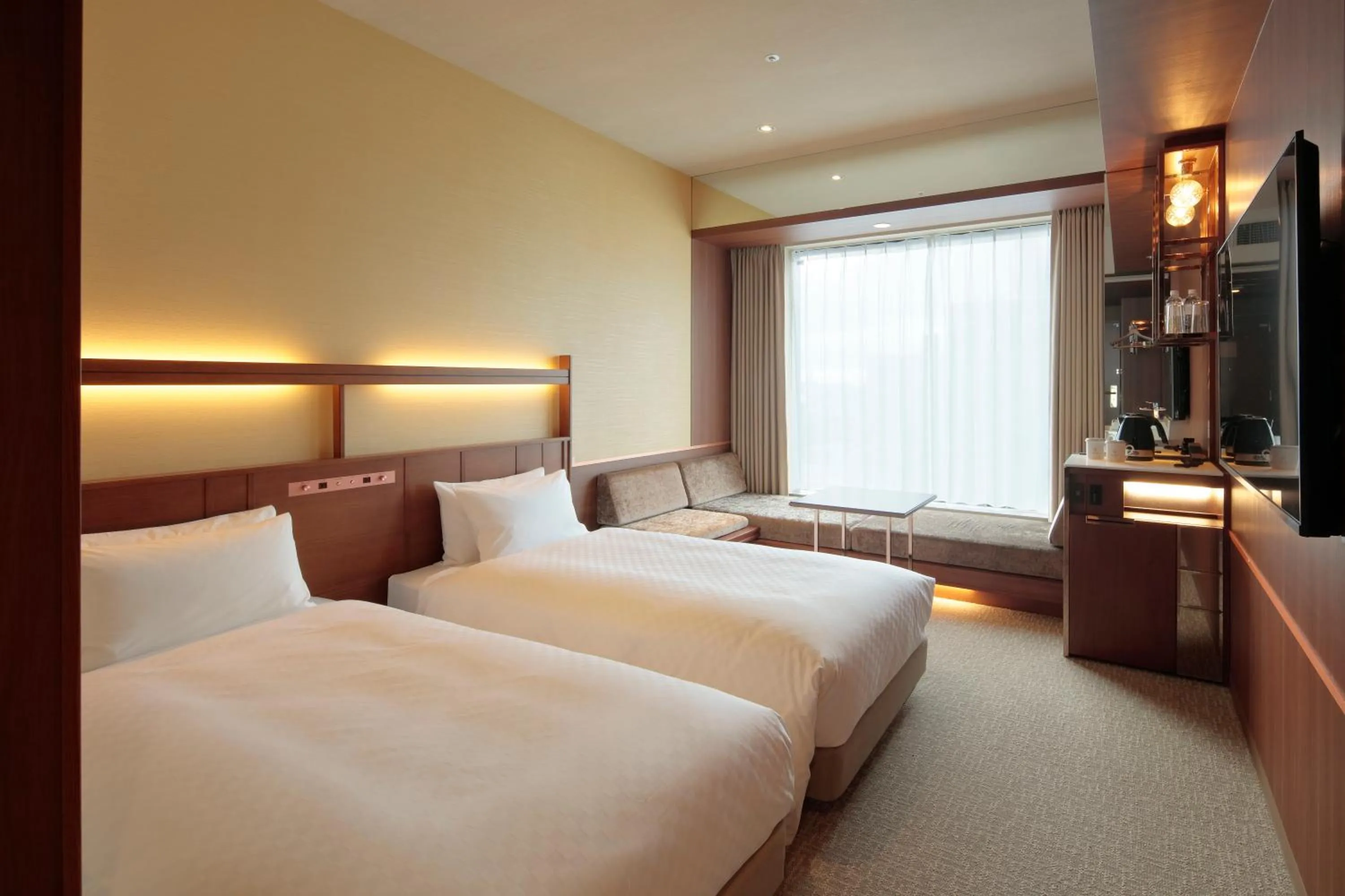 Photo of the whole room, Bed in Candeo Hotels Osaka Shinsaibashi