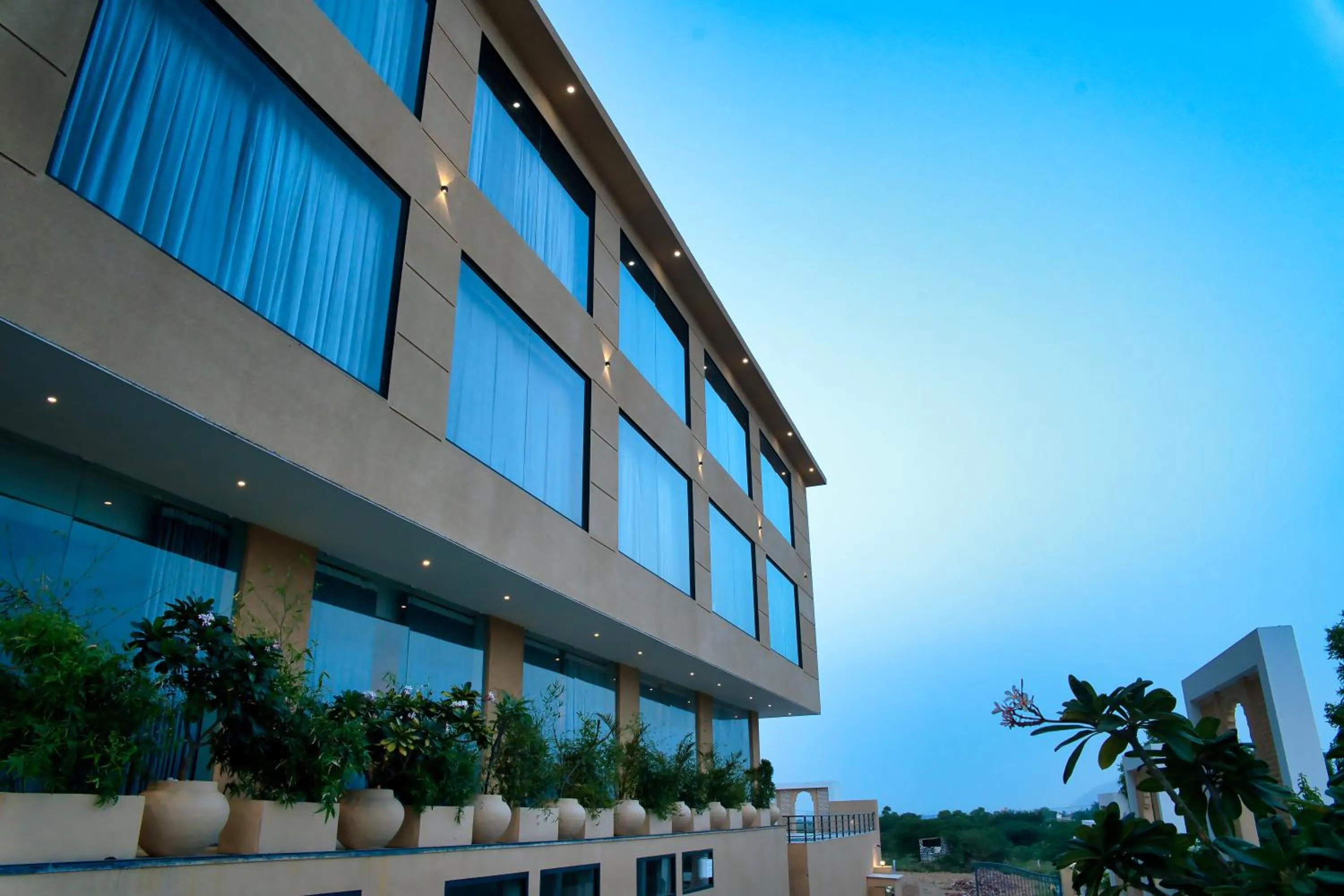 Facade/entrance in Sterling Pushkar