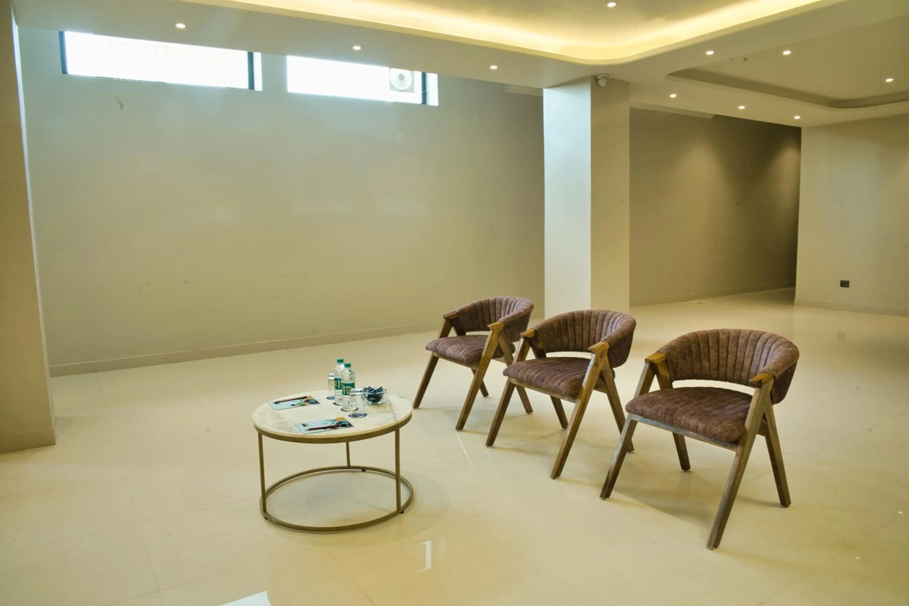 Business facilities in Sterling Pushkar