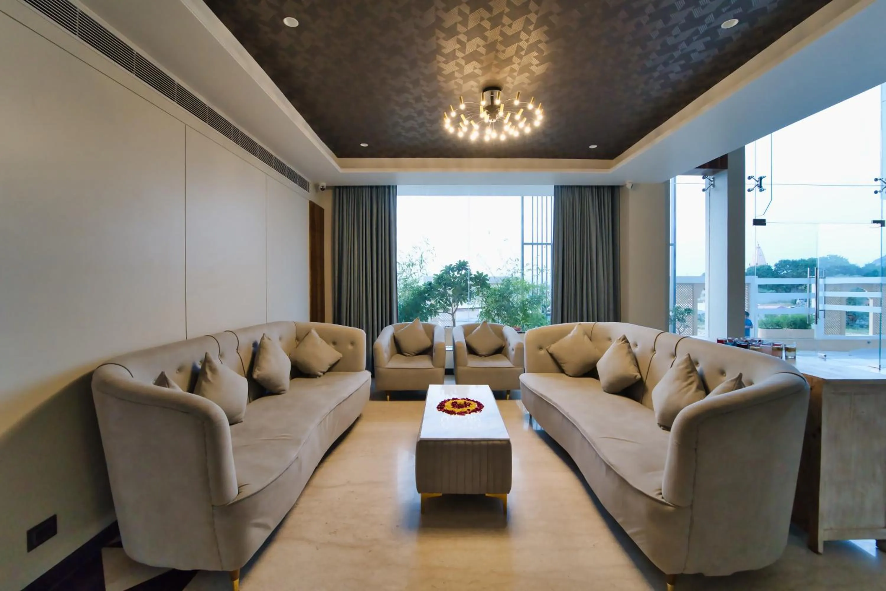 Lobby or reception in Sterling Pushkar