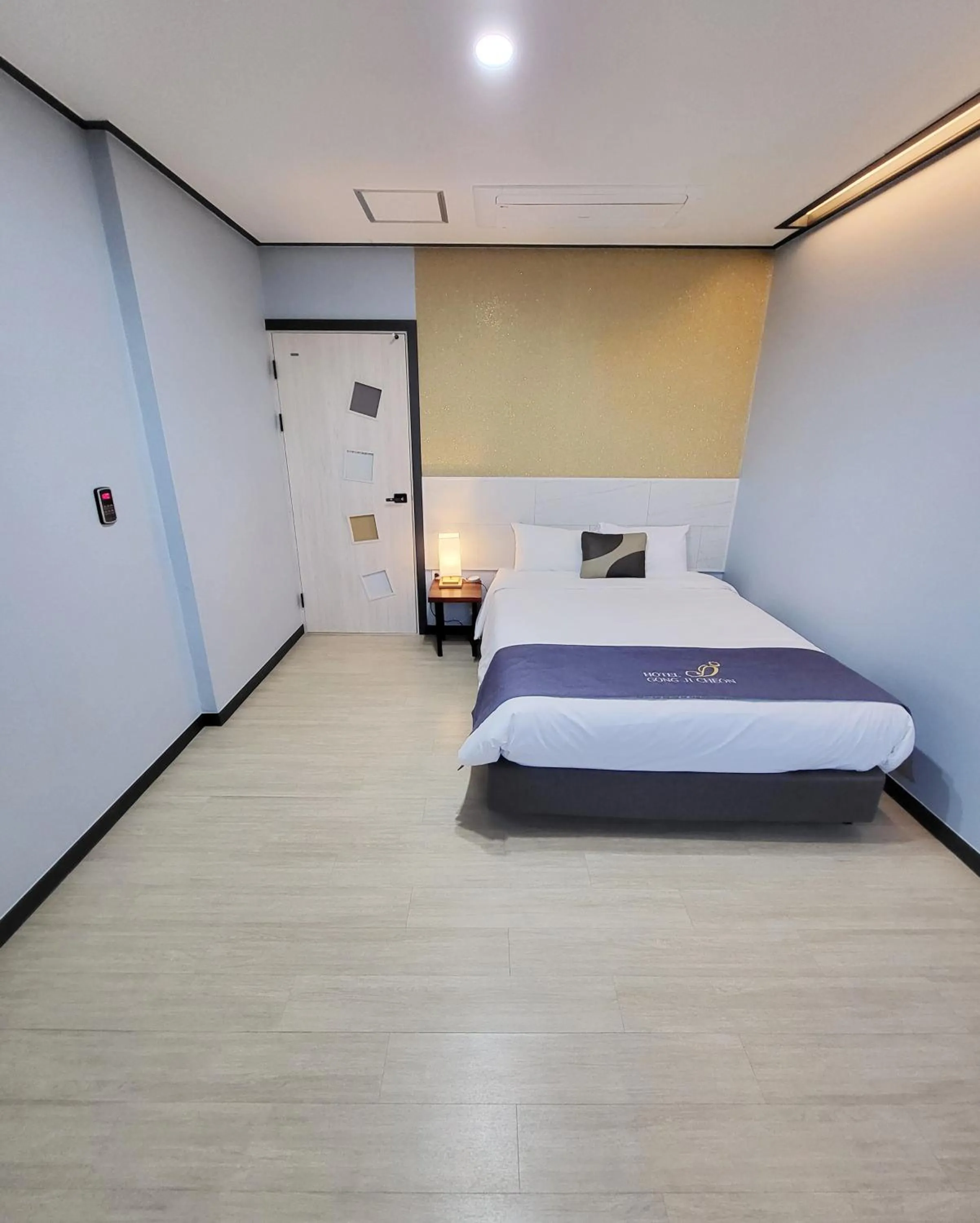 Bed in Hotel Gongjicheon