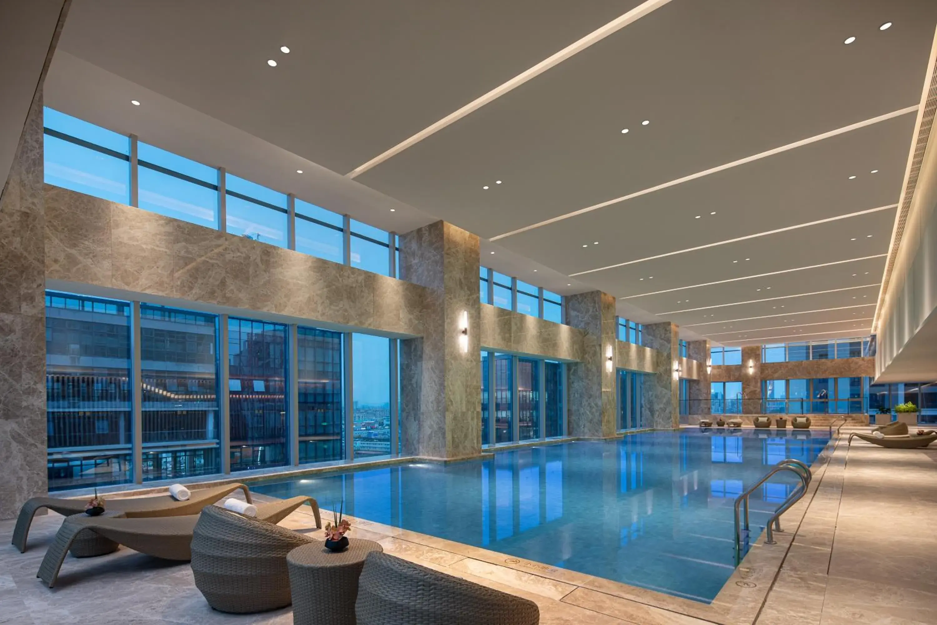 Swimming pool in Wyndham Hotel Guangzhou Huangbian Metro Branch - Free shuttle bus to Canton Fair Swimming pool in Wyndham Hotel Guangzhou Huangbian Metro Branch - Free shuttle bus to Canton Fair