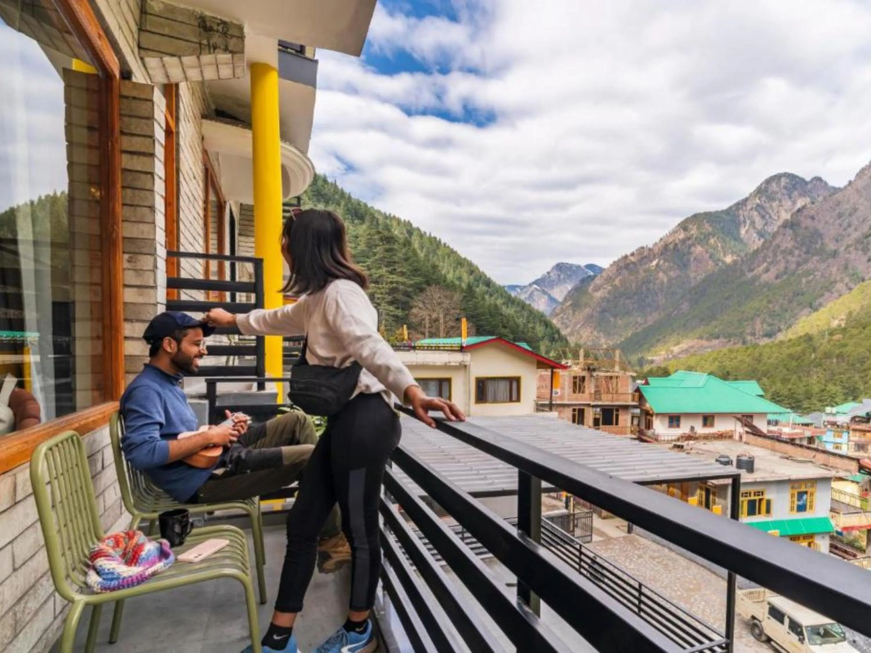 Day in The Hosteller Kasol, Parvati Valley