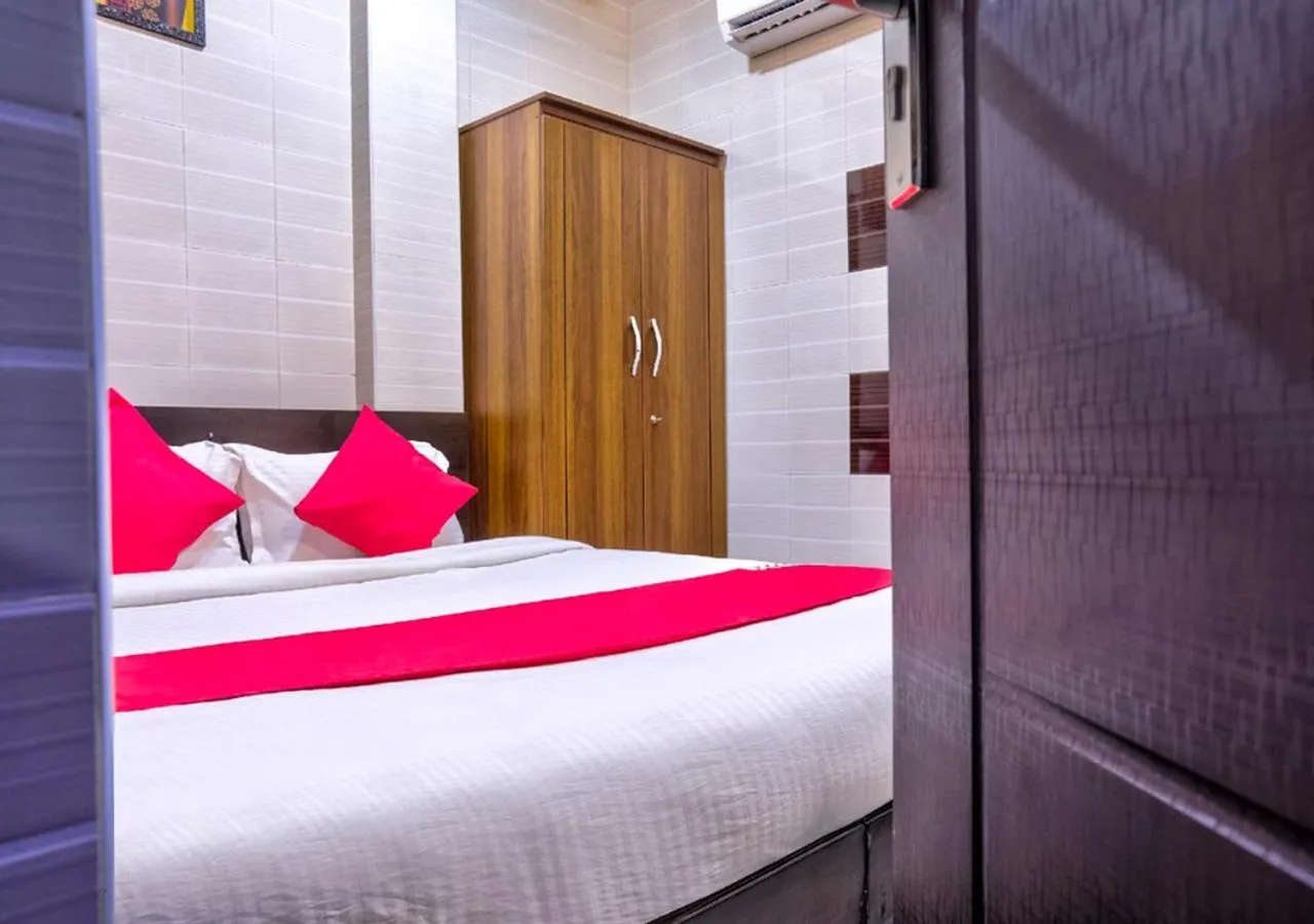 Bedroom, Bed in Chellam Residency