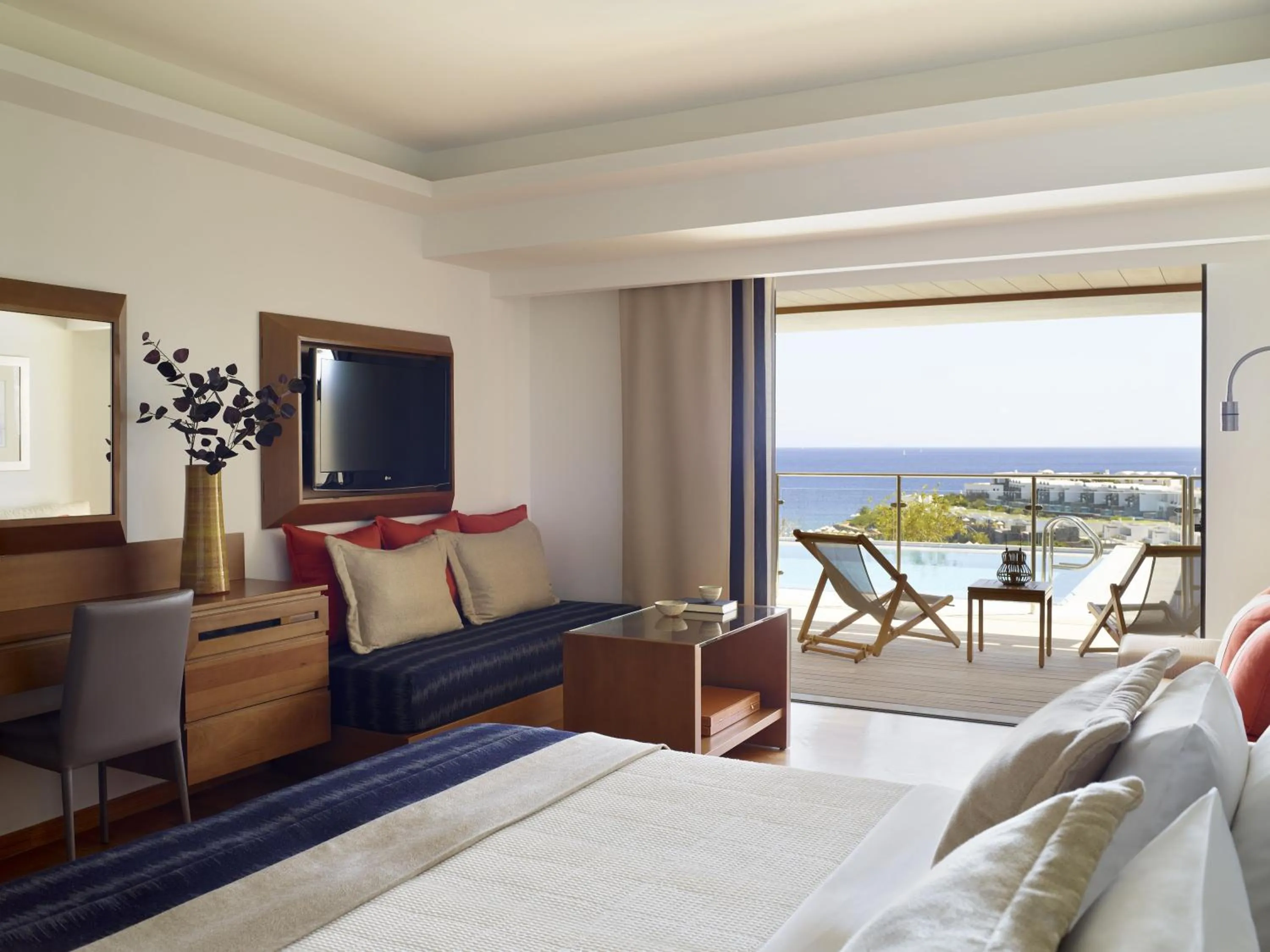 Bed in Porto Elounda Golf & Spa Resort, Six Senses Spa