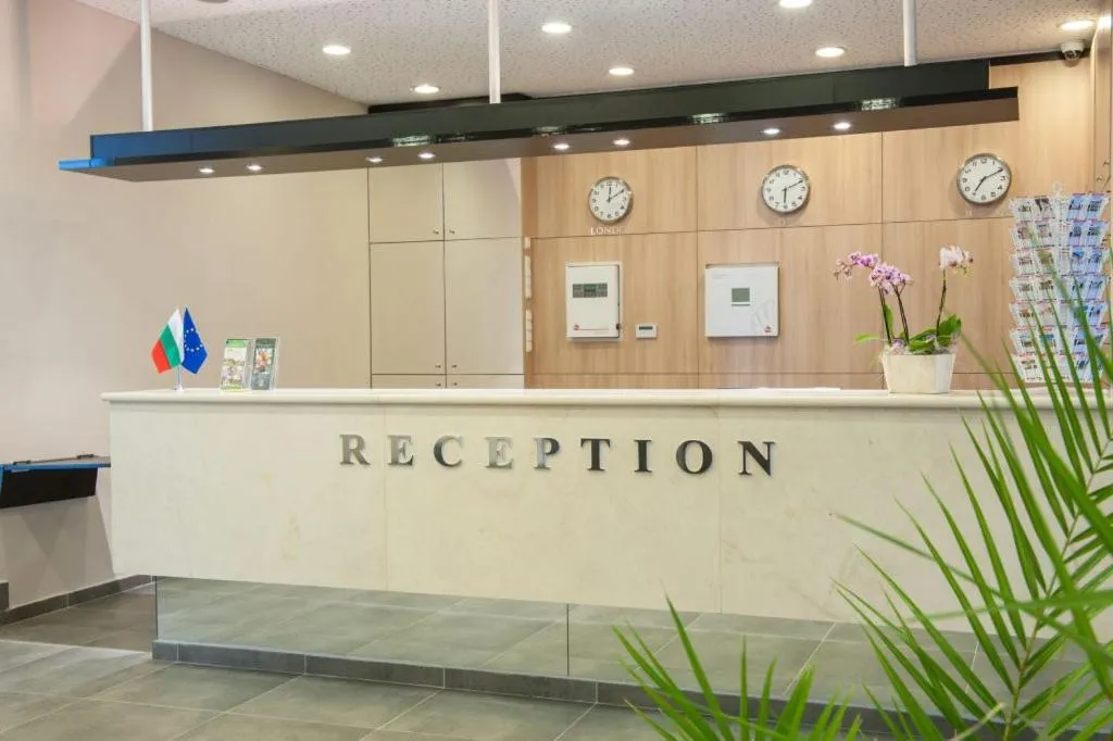 Lobby or reception in Парк хотел Кюстендил